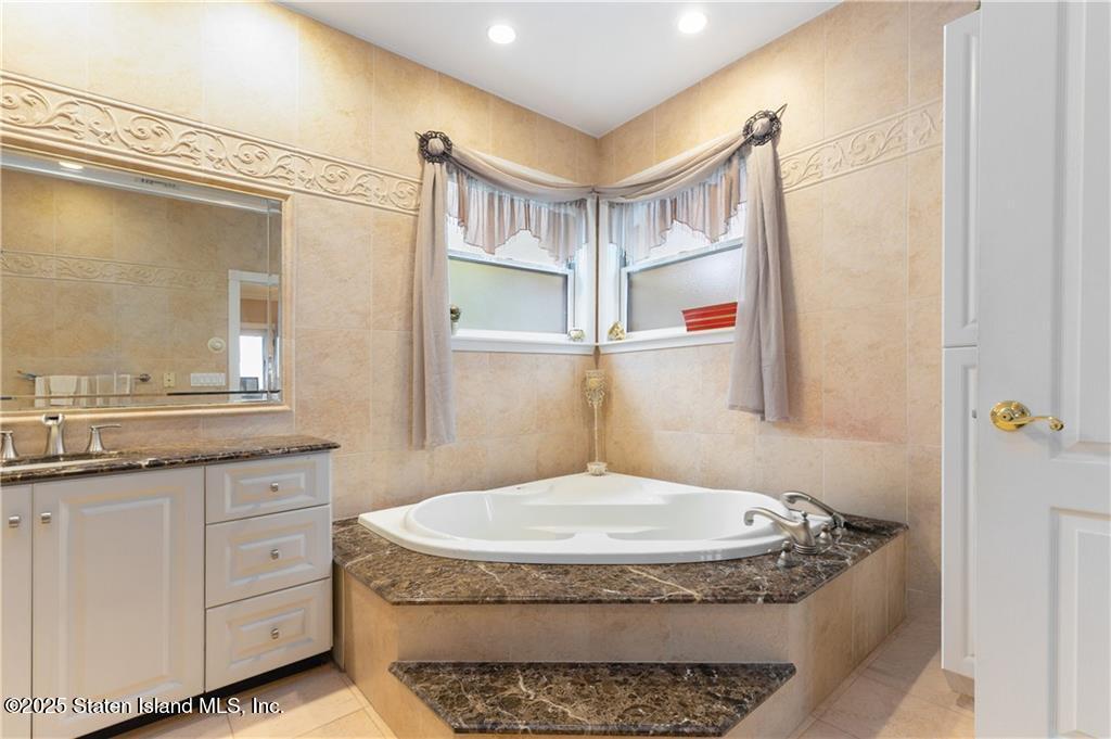 16 Diana Trail, Staten Island, NY, 10304 image 28