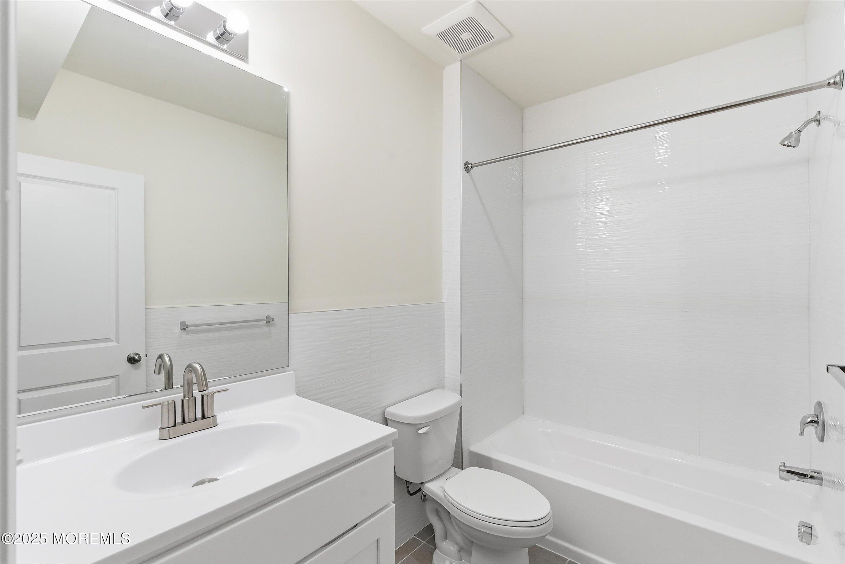 14 Blue River Way, Lakewood, NJ, 08701 image 53