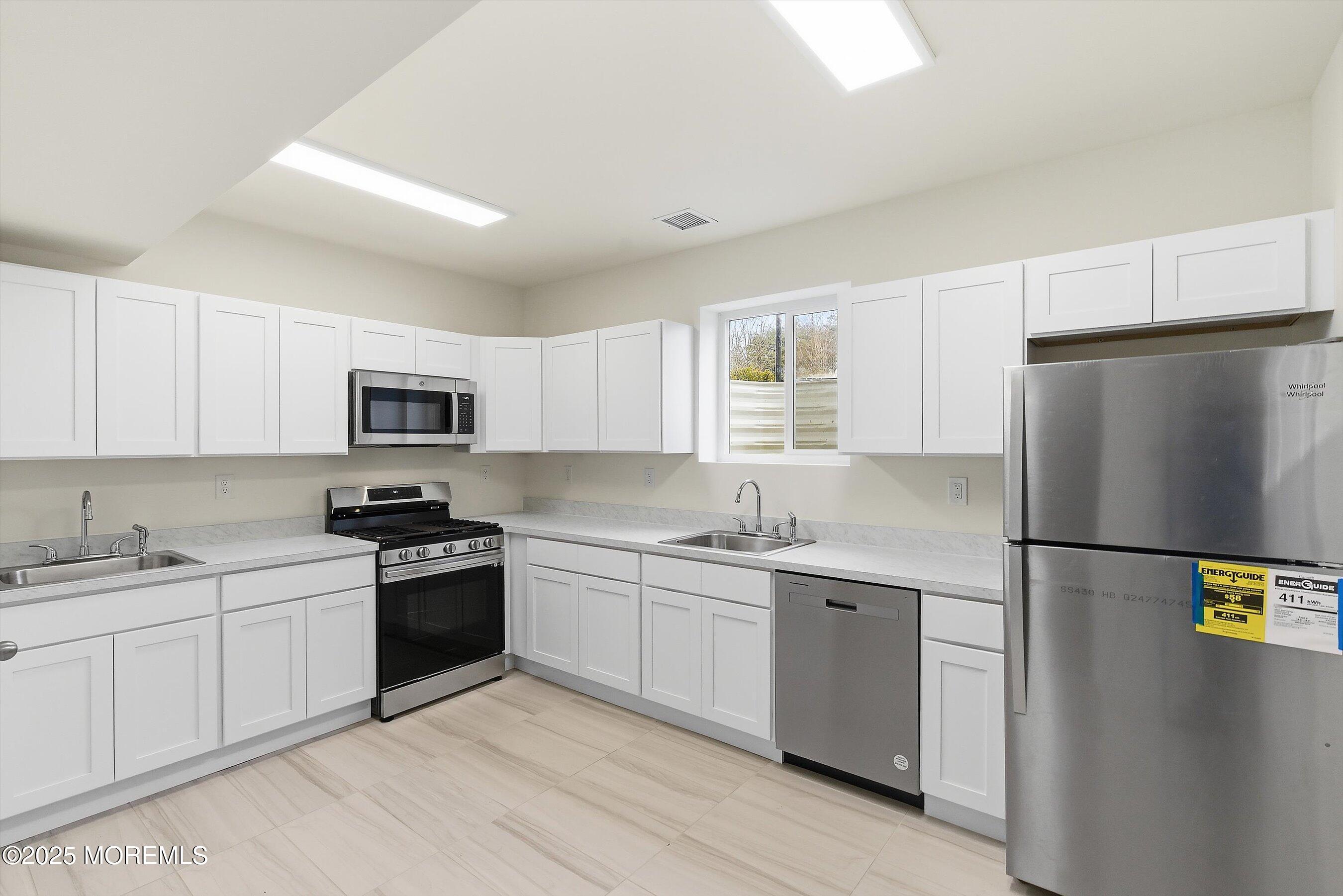 14 Blue River Way, Lakewood, NJ, 08701 image 49