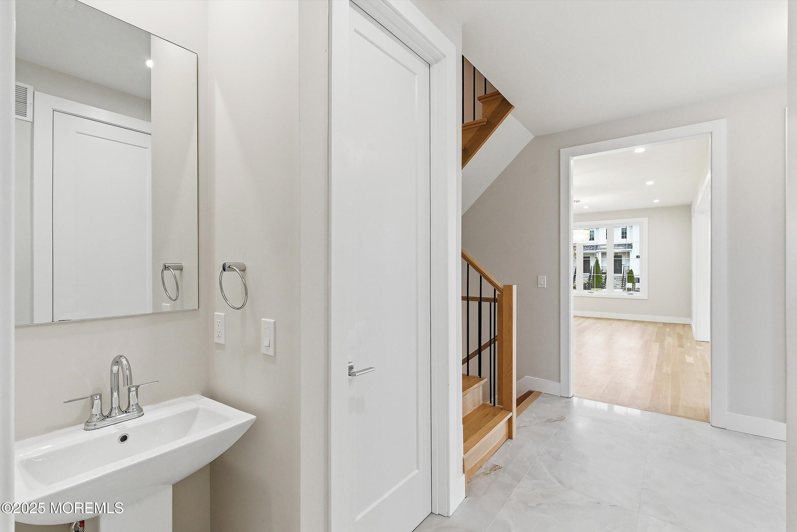 14 Blue River Way Image 2