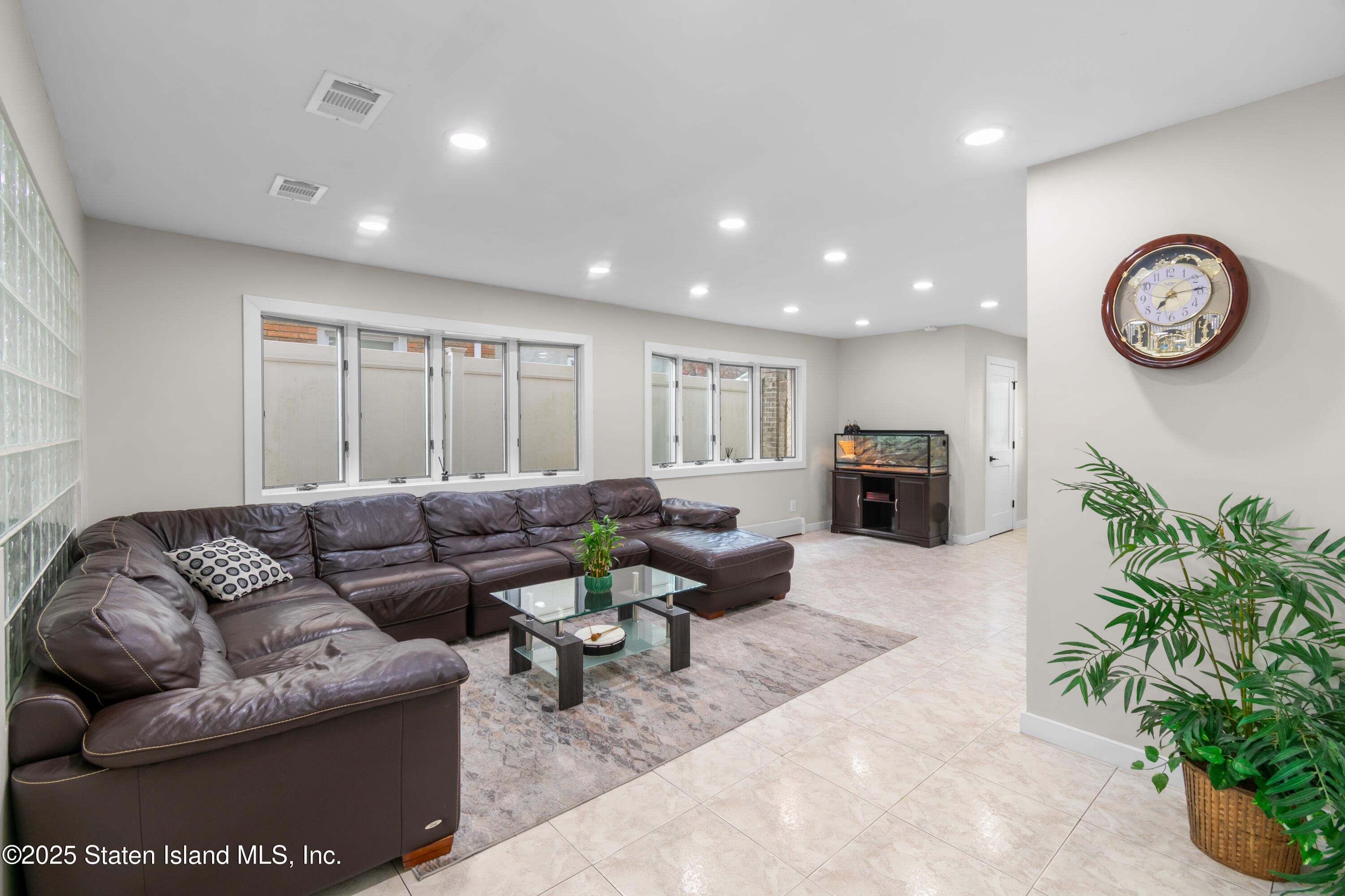 16 Ismay Street Image 5