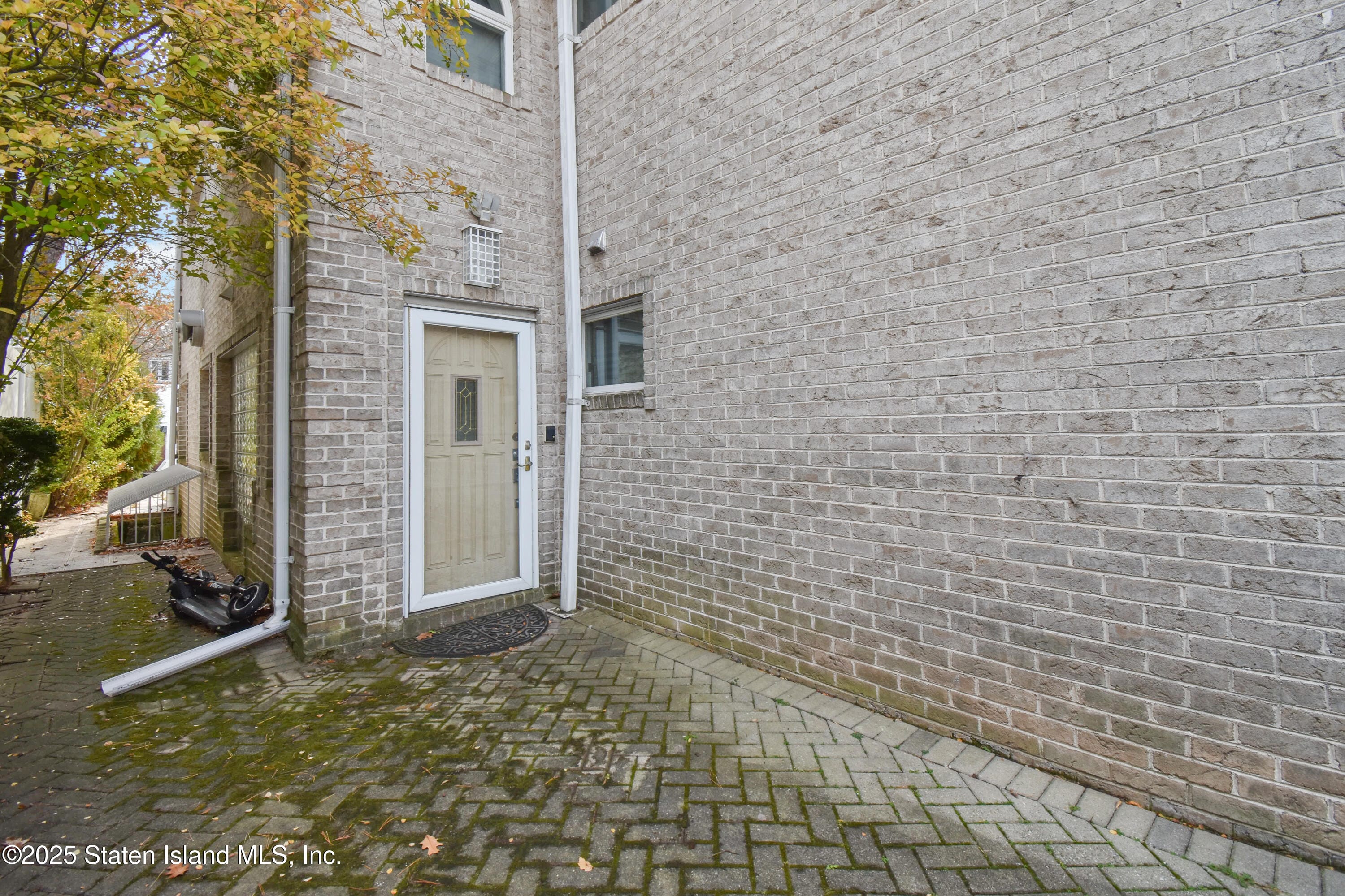 16 Ismay Street Image 4