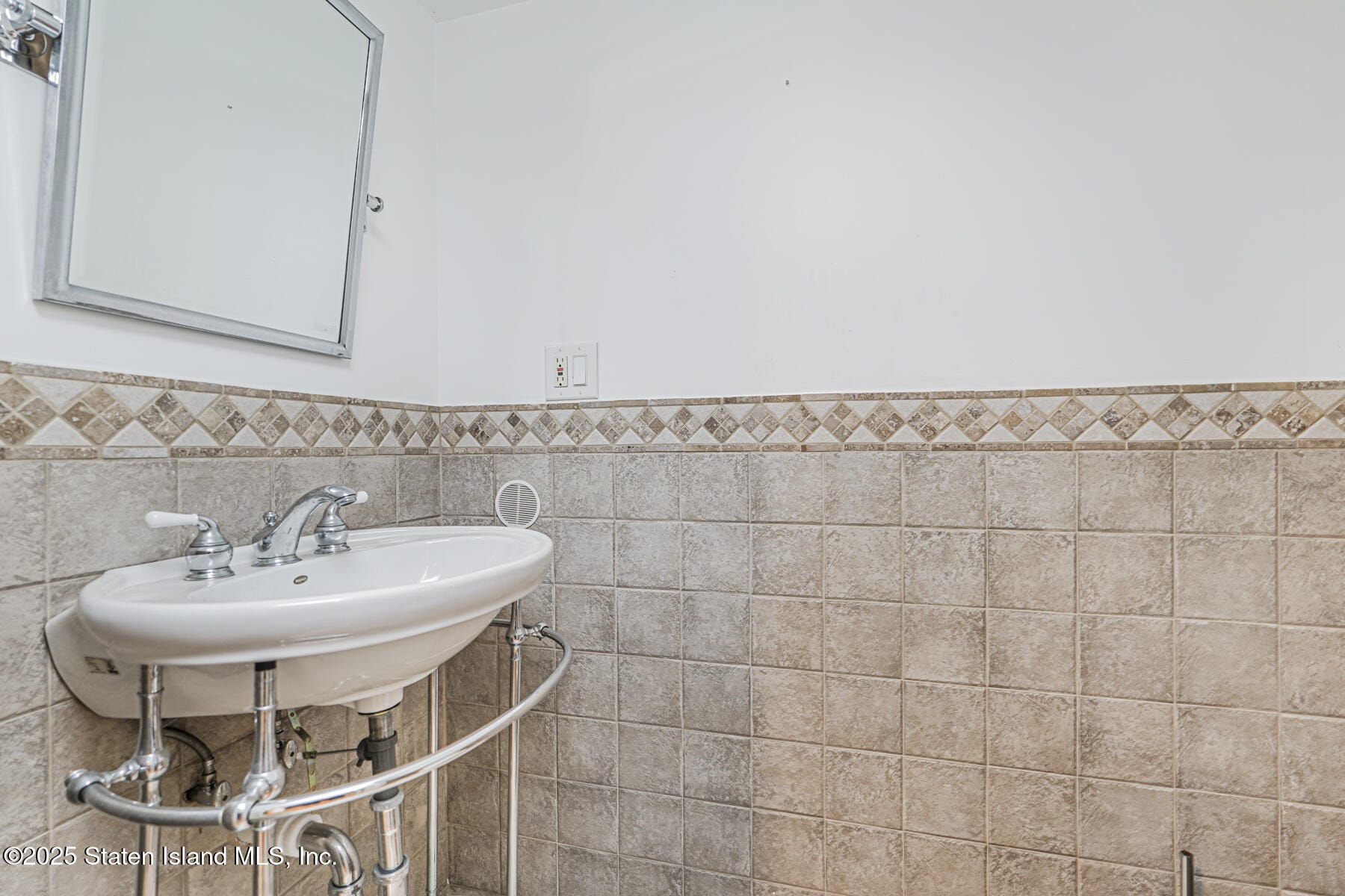 212 Demorest Avenue, Staten Island, NY, 10314 image 23