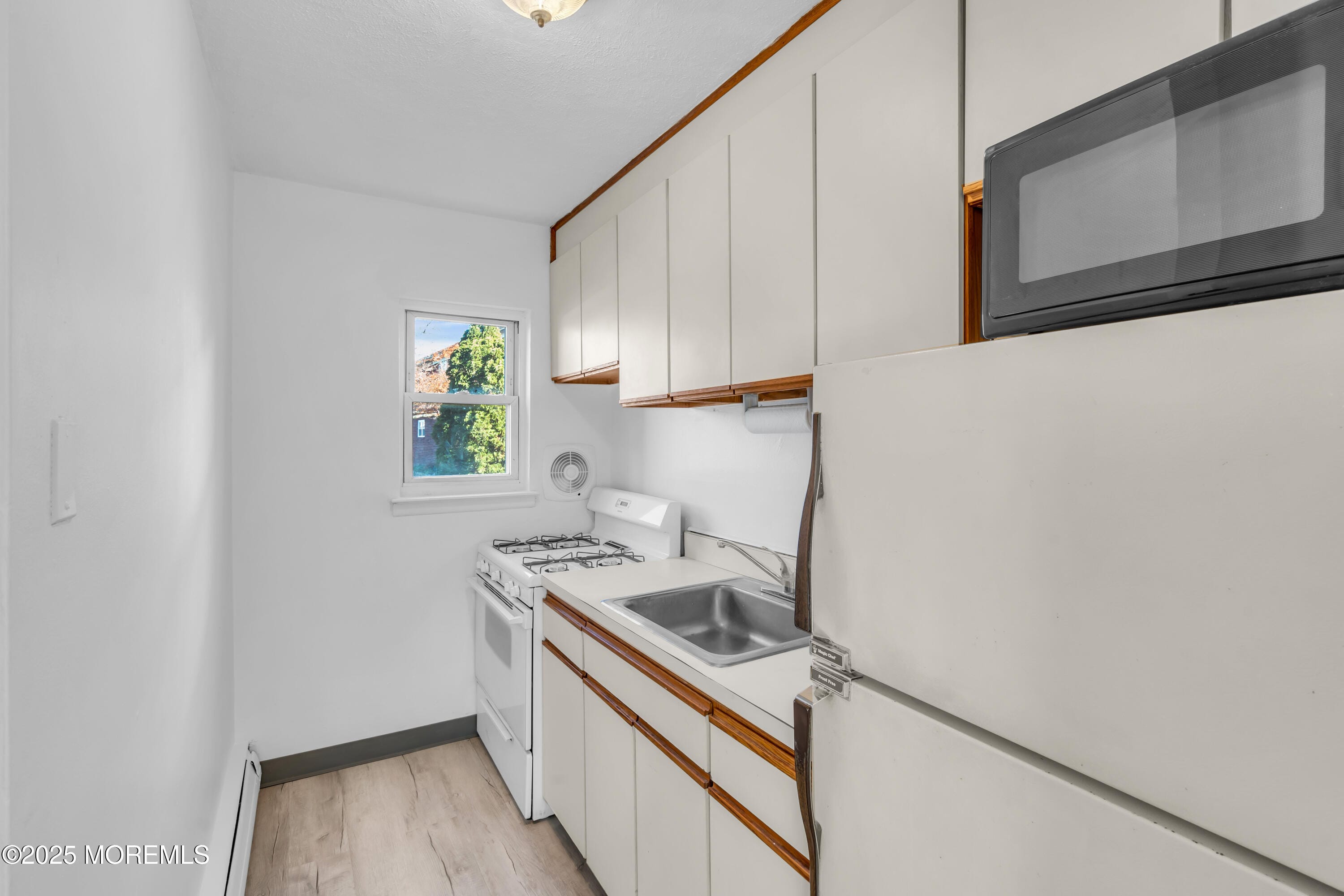 49 Laurel Place A, Eatontown, NJ, 07724 image 6