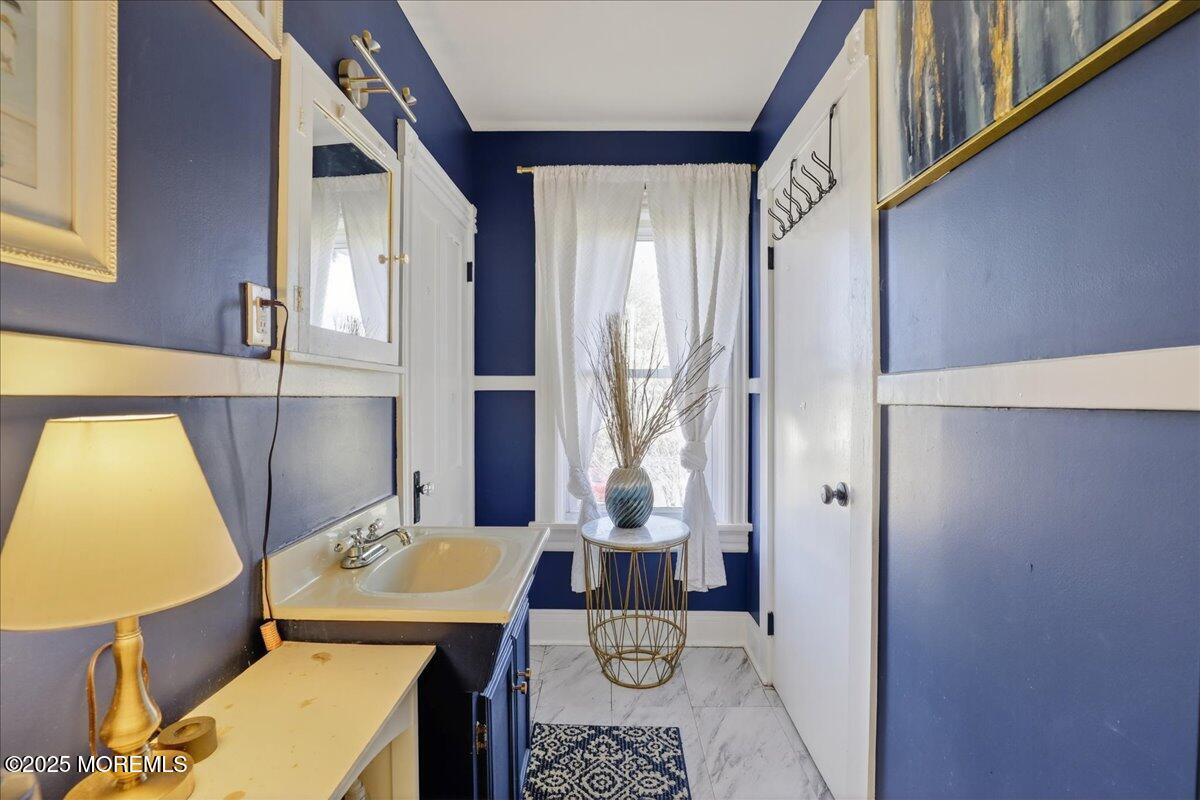 52 Manalapan Avenue, Freehold, NJ, 07728 image 20