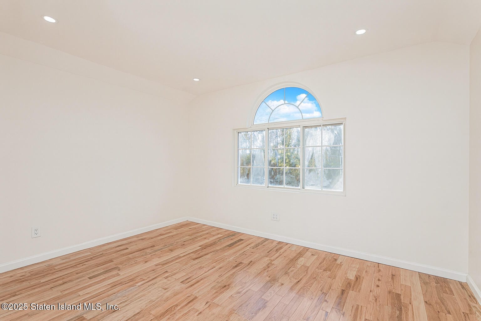 23 Kansas Avenue, Staten Island, NY, 10305 image 12