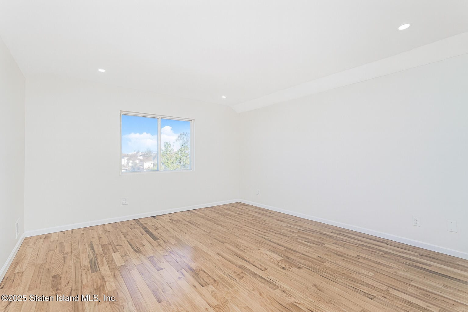 23 Kansas Avenue, Staten Island, NY, 10305 image 14