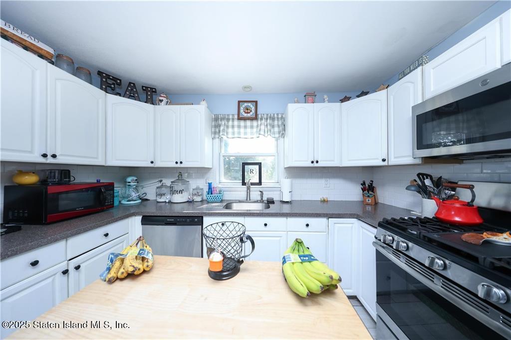 52 Pleasant Plains Avenue, Staten Island, NY, 10309 image 11