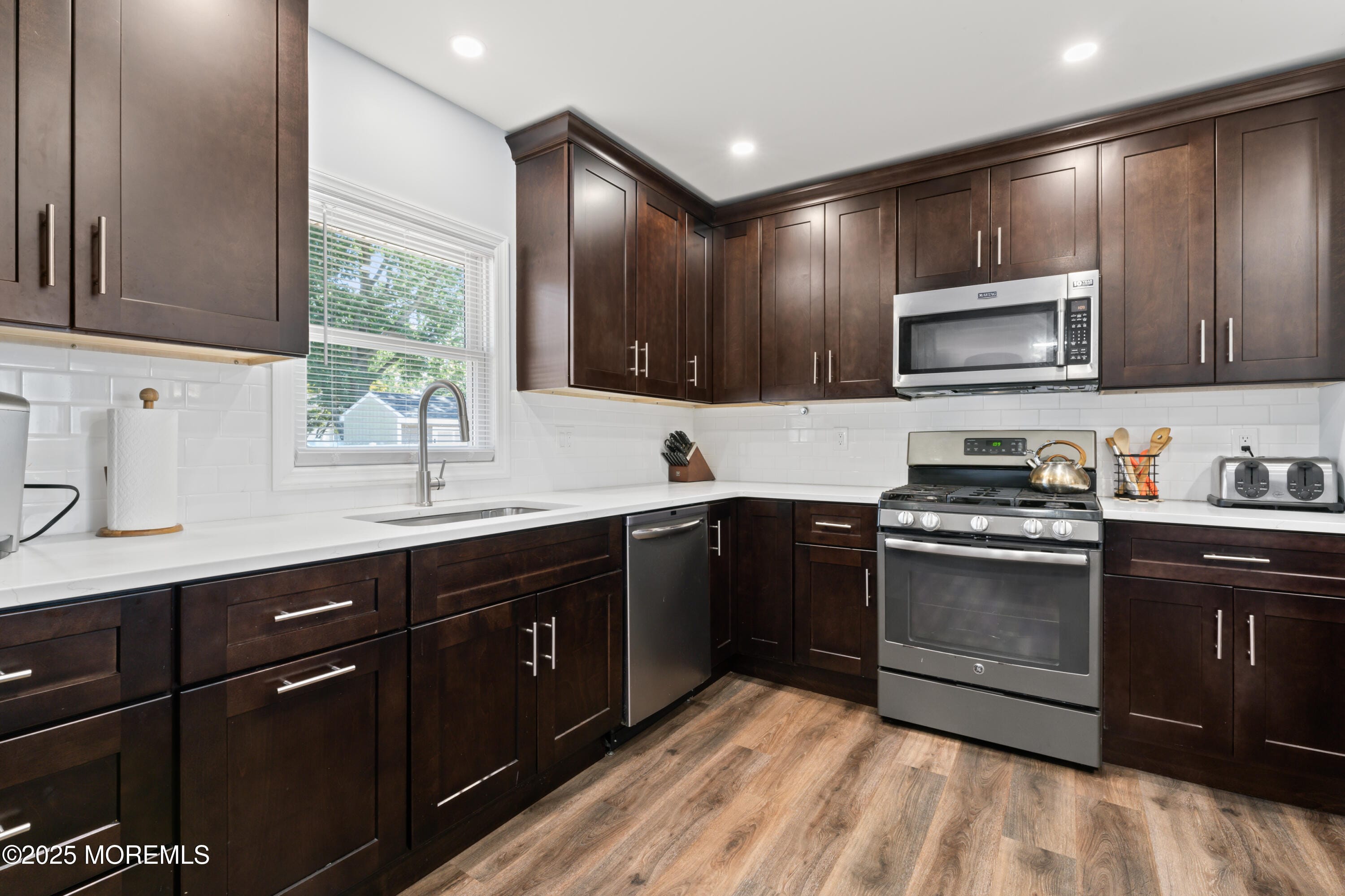 573 Sumner Avenue Image 4