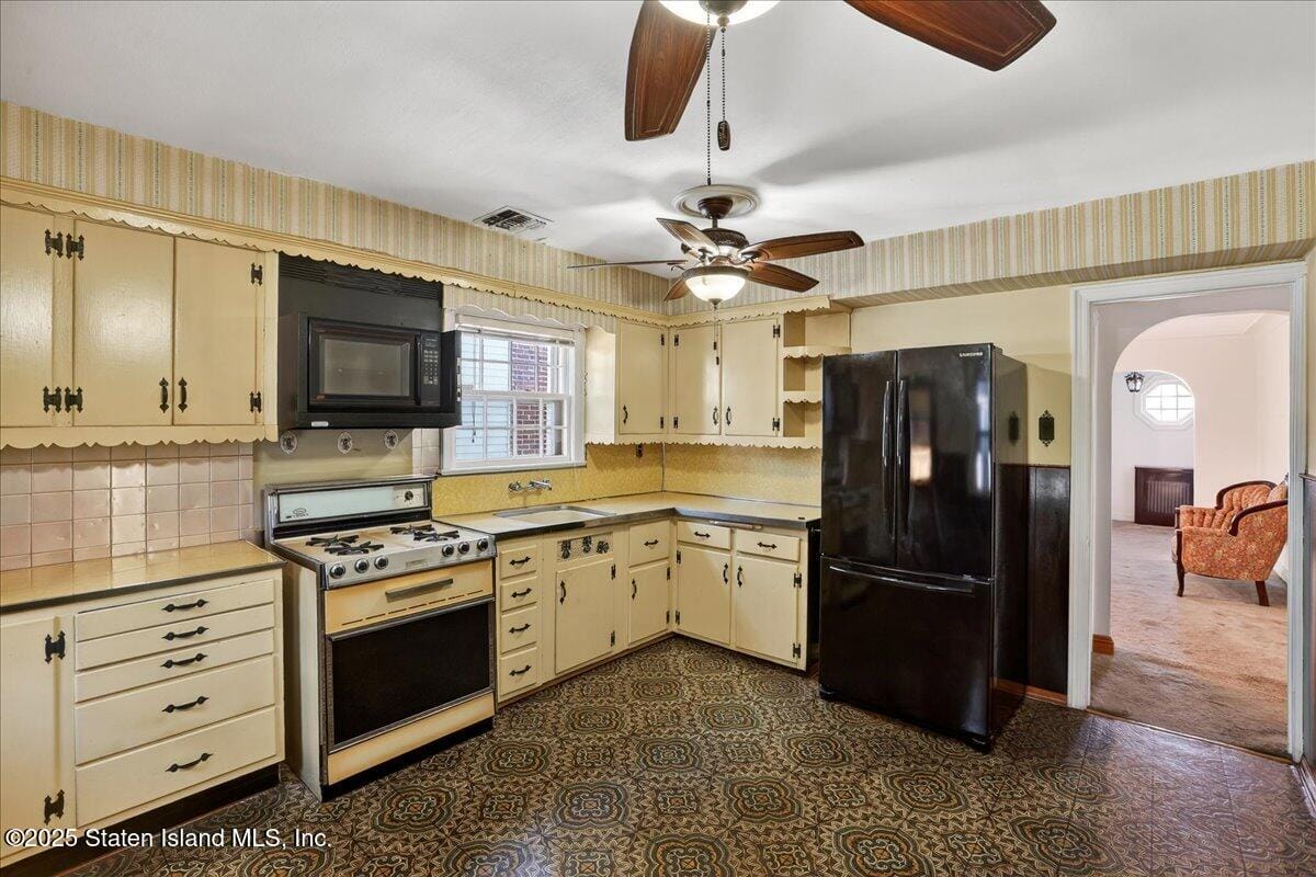 35 Crowell Avenue, Staten Island, NY, 10314 image 10