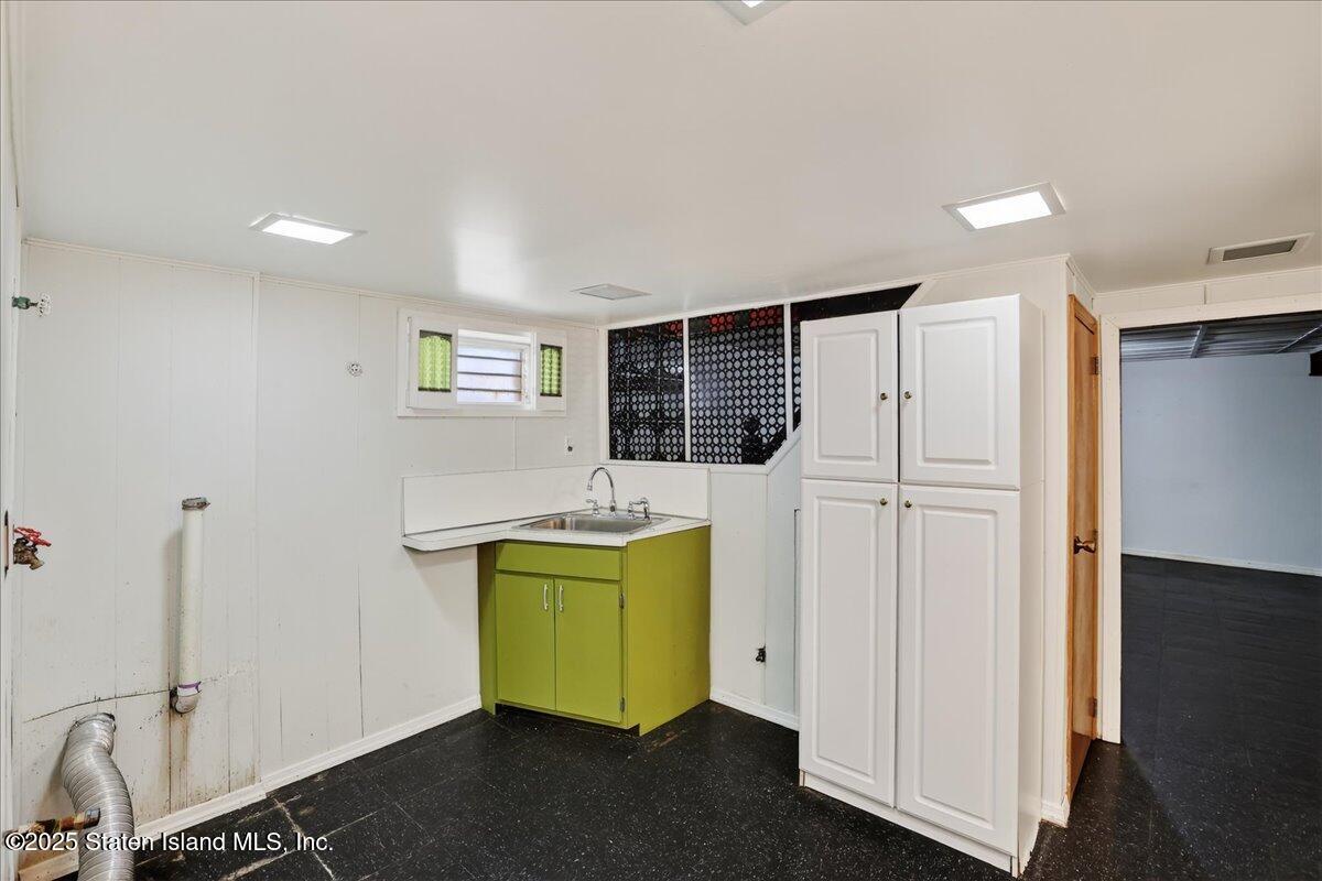 35 Crowell Avenue, Staten Island, NY, 10314 image 21