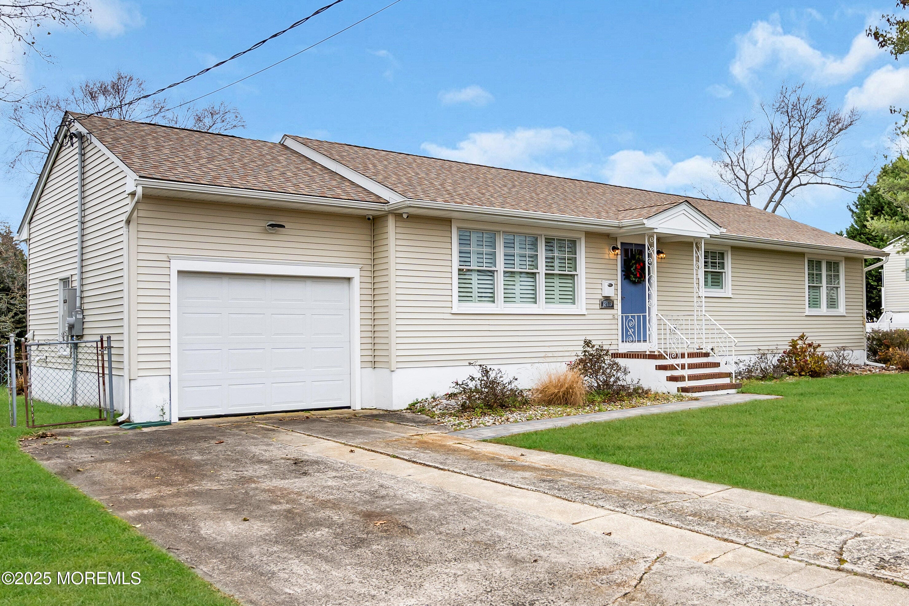 2419 Kipling Avenue Image 3