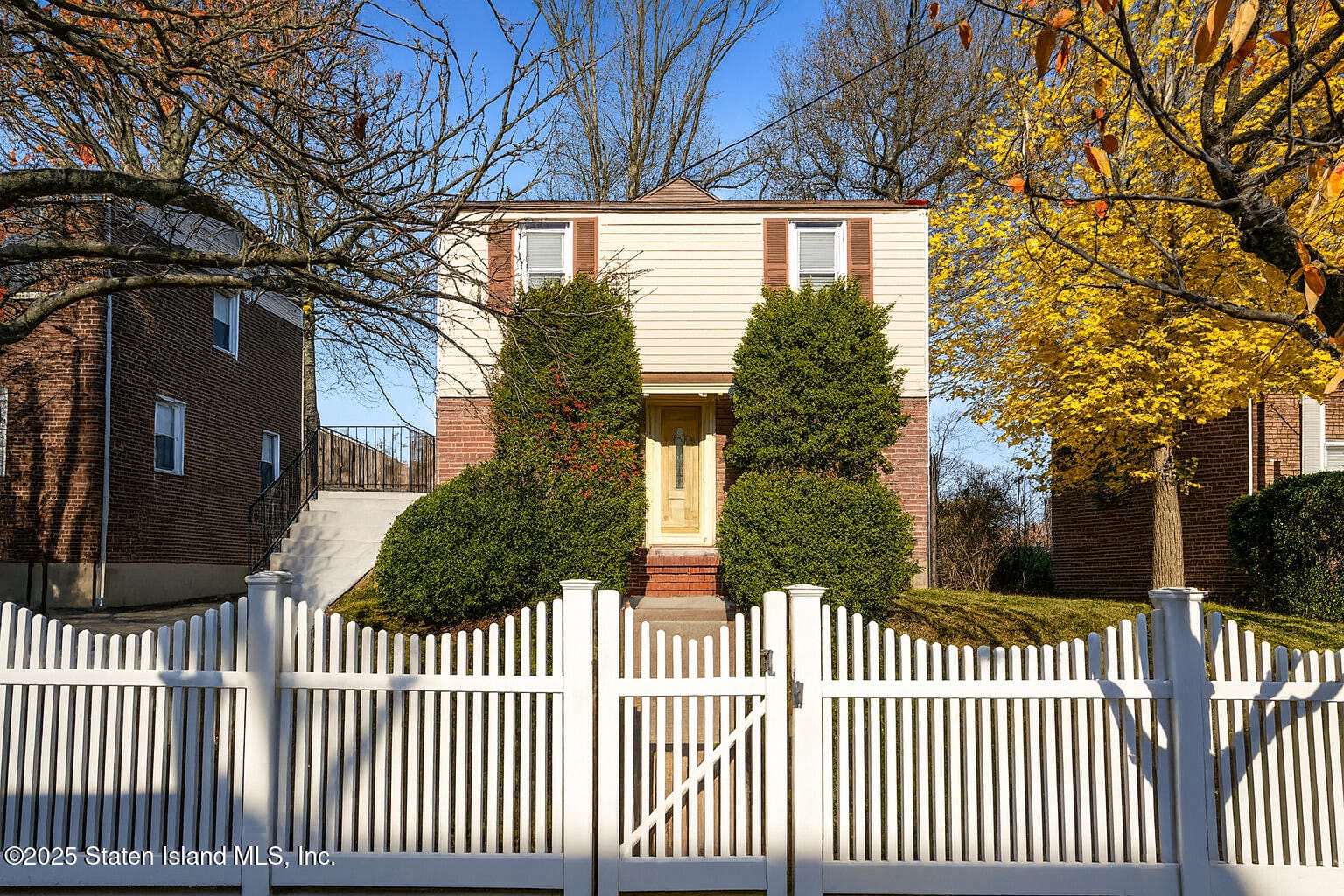 29 Park Hill Avenue, Staten Island, NY, 10304