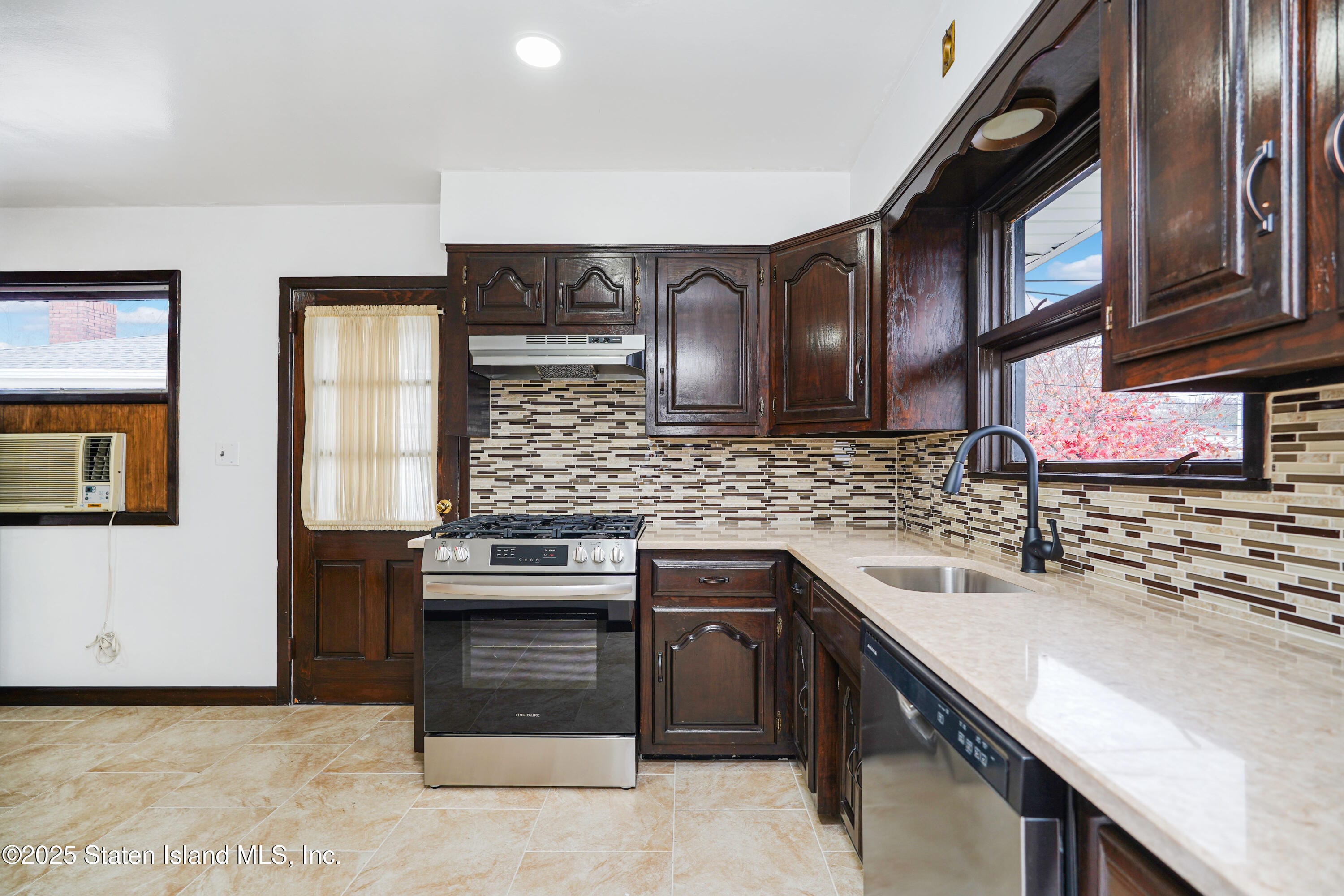 108 Adams Avenue, Staten Island, NY, 10306 image 10