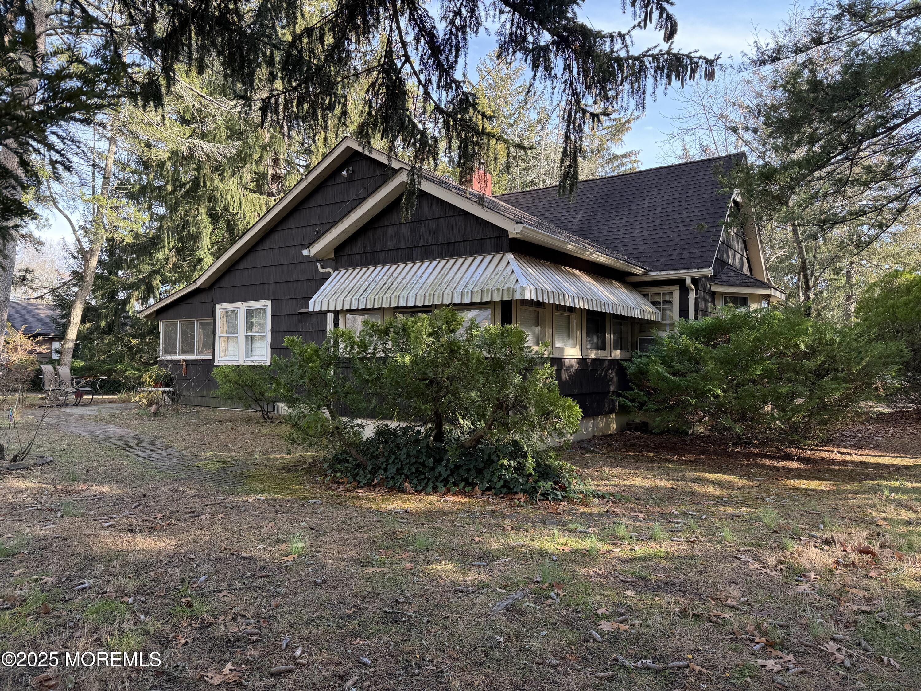 353 Arrowhead Drive Image 4