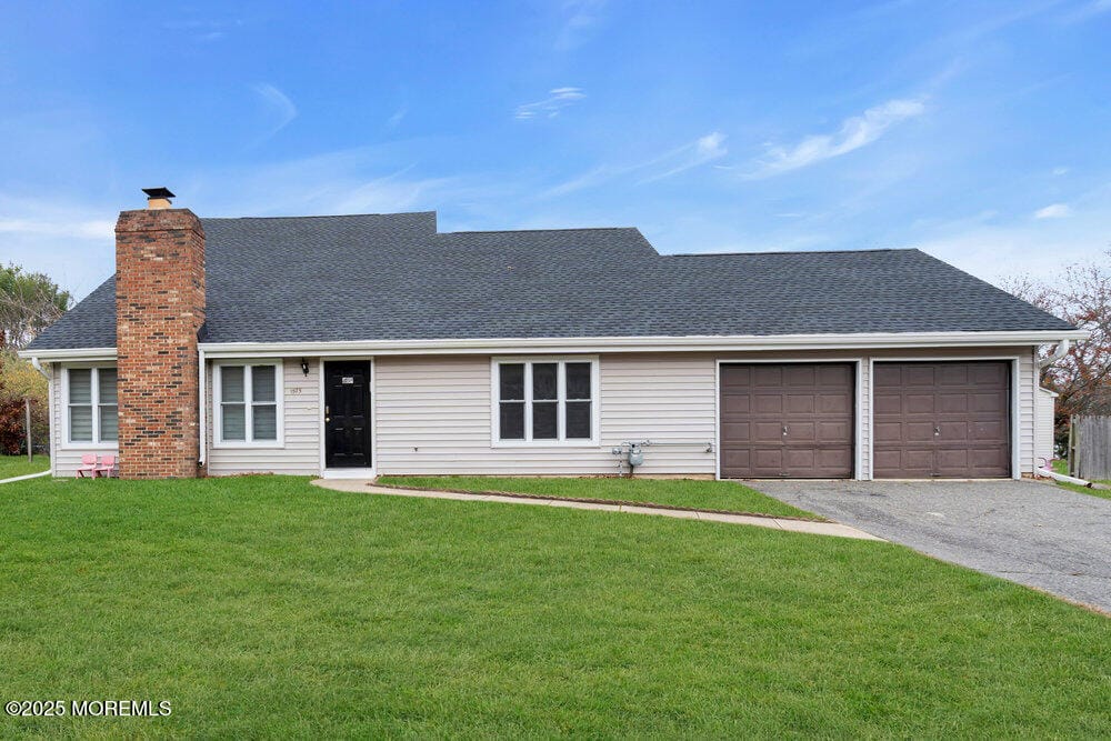 1575 Alamitos Drive Image 1