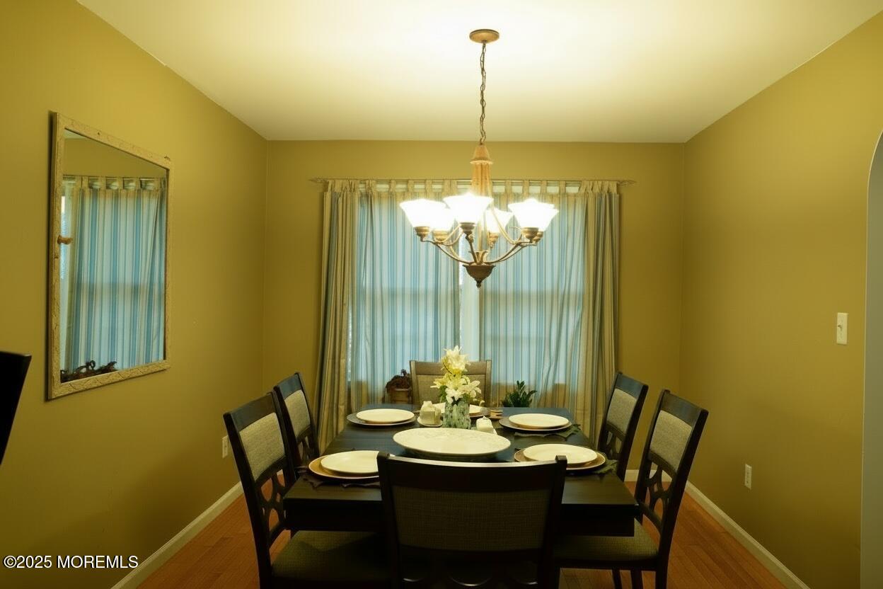 600 Lawrence Avenue Image 5