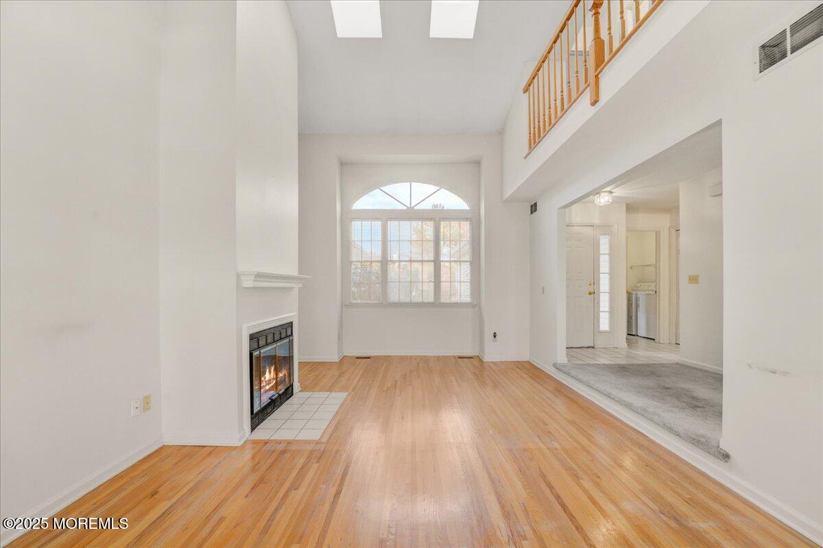 10 Kerri Lane 602 Image 2