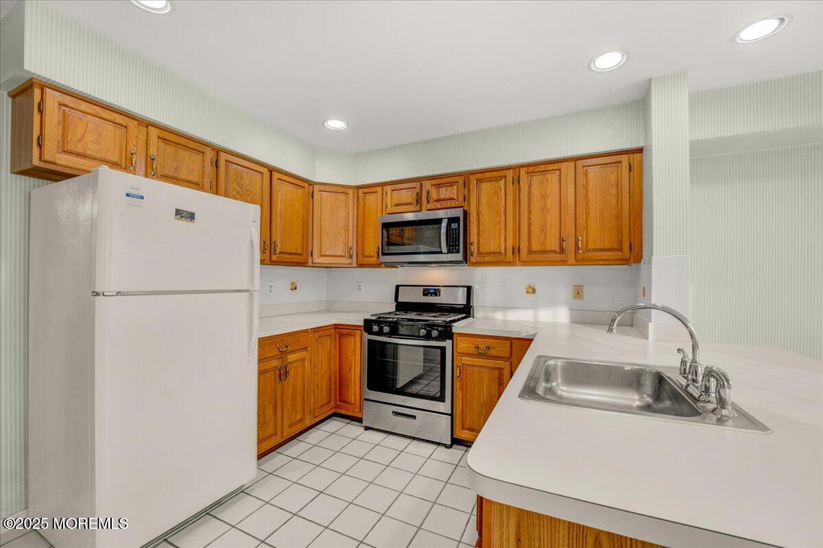 10 Kerri Lane 602, Lincoln Park, NJ, 07035 image 9