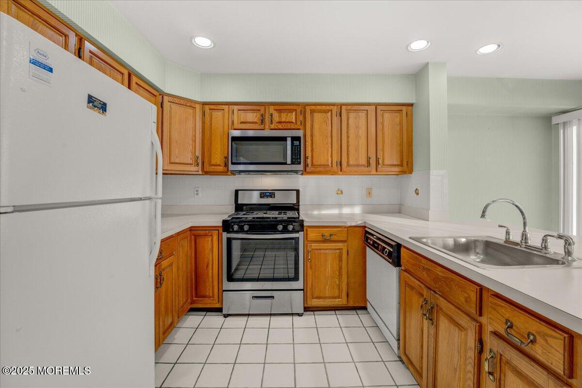 10 Kerri Lane 602, Lincoln Park, NJ, 07035 image 11