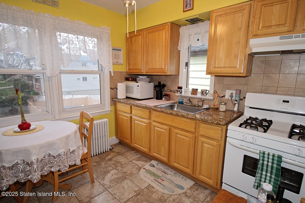 190 Hope Avenue, Staten Island, NY, 10305 image 9