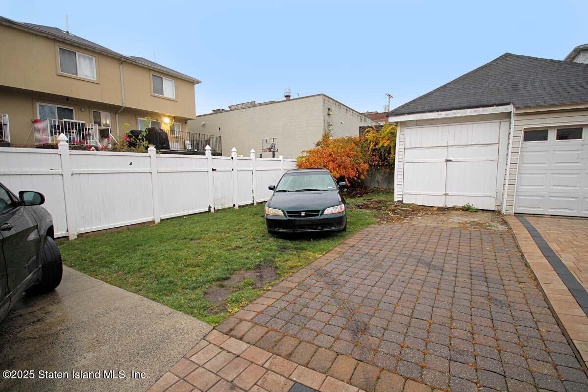 9 New Lane, Staten Island, NY, 10305 image 21