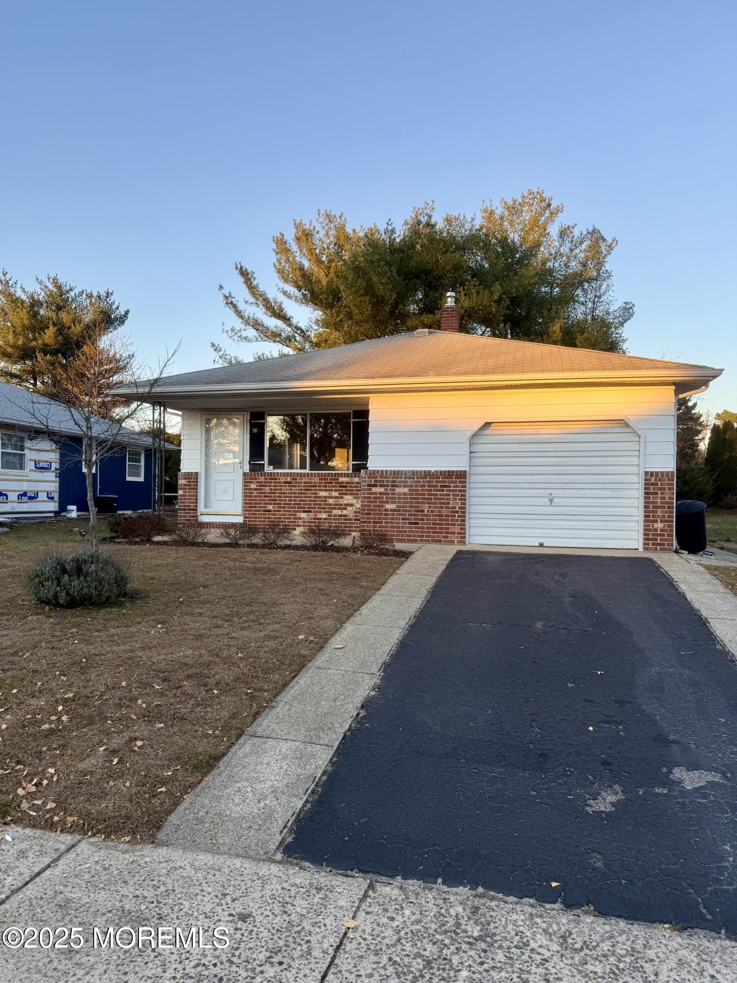 8 Nevis Court, Toms River, NJ, 08757