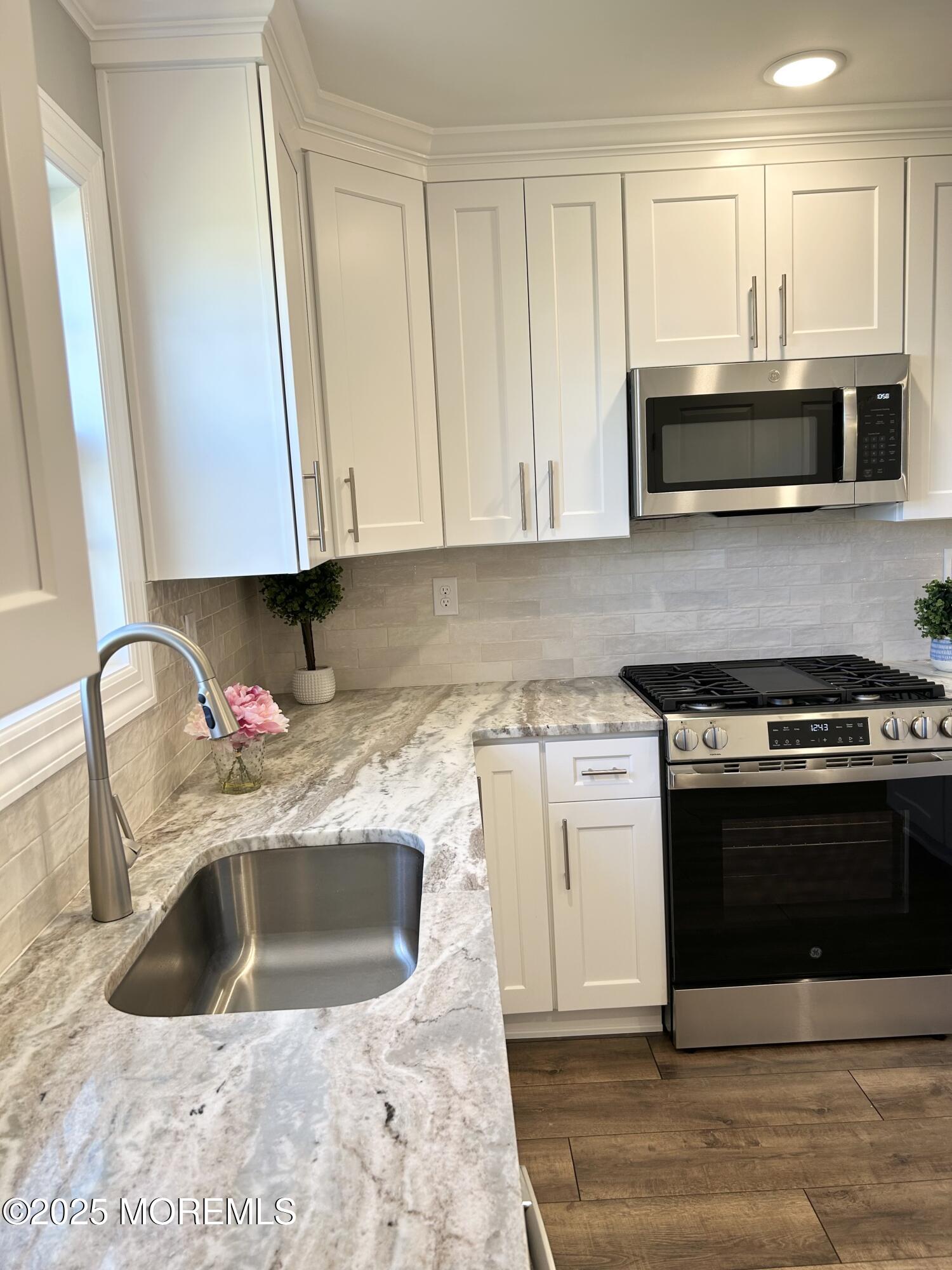 199 Cabrillo Boulevard Image 3