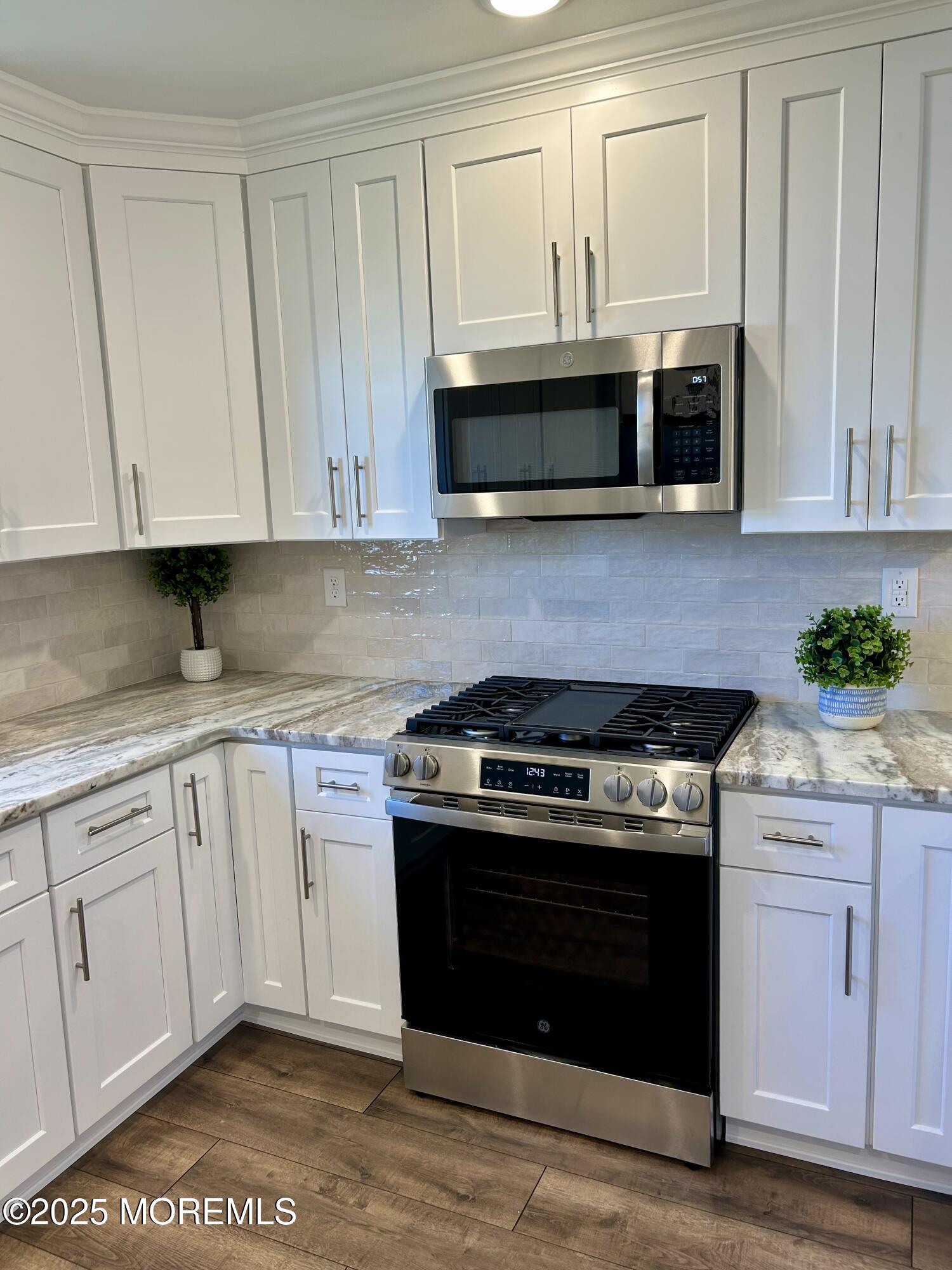 199 Cabrillo Boulevard Image 4