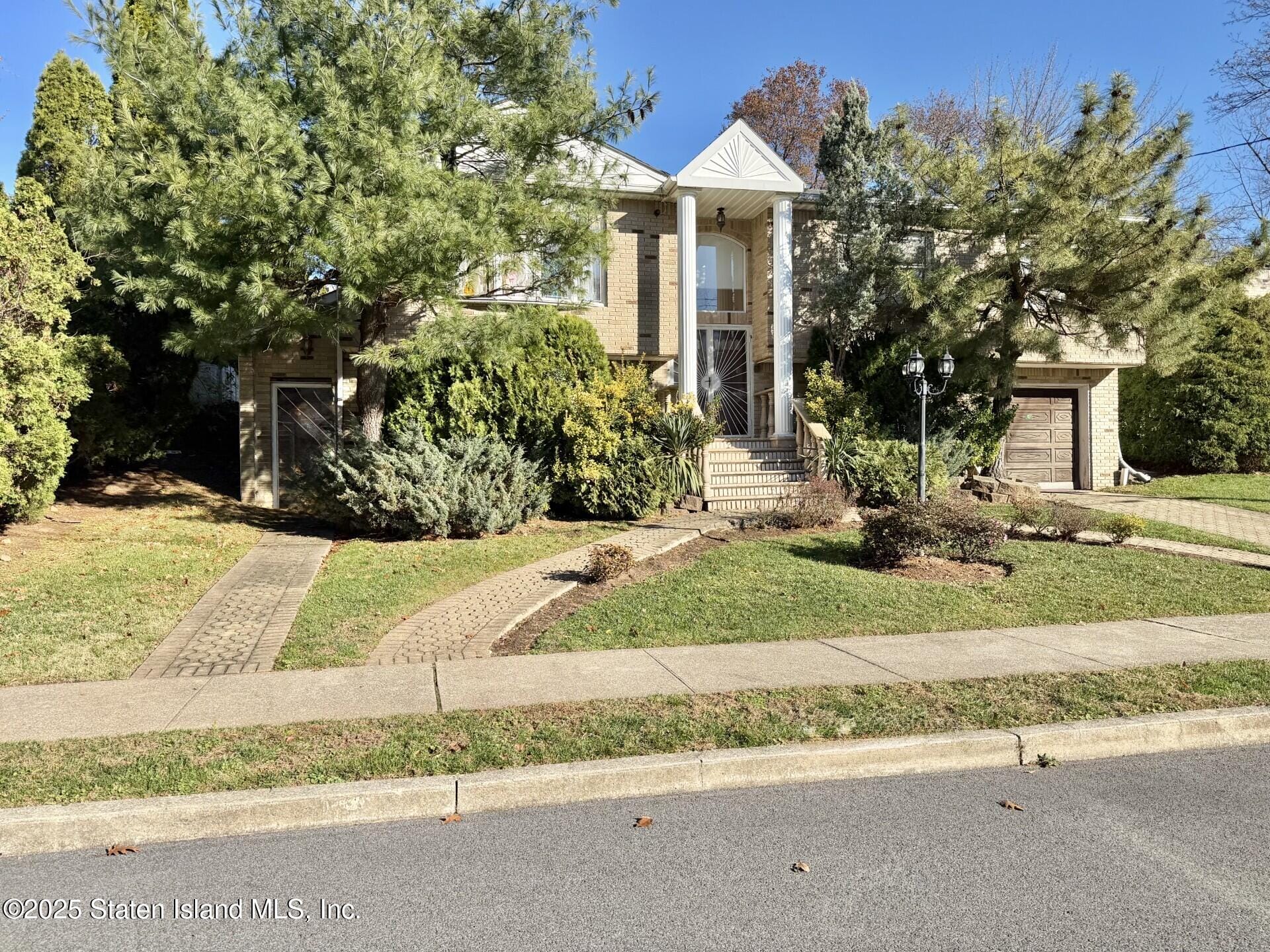 19 Woodlawn Ave, Staten Island, NY, 10306