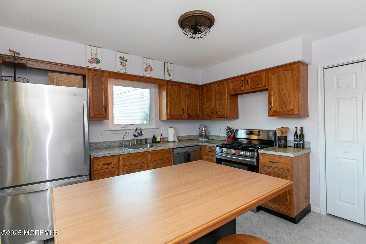 42 Peachstone Road, Howell, NJ, 07731 image 17