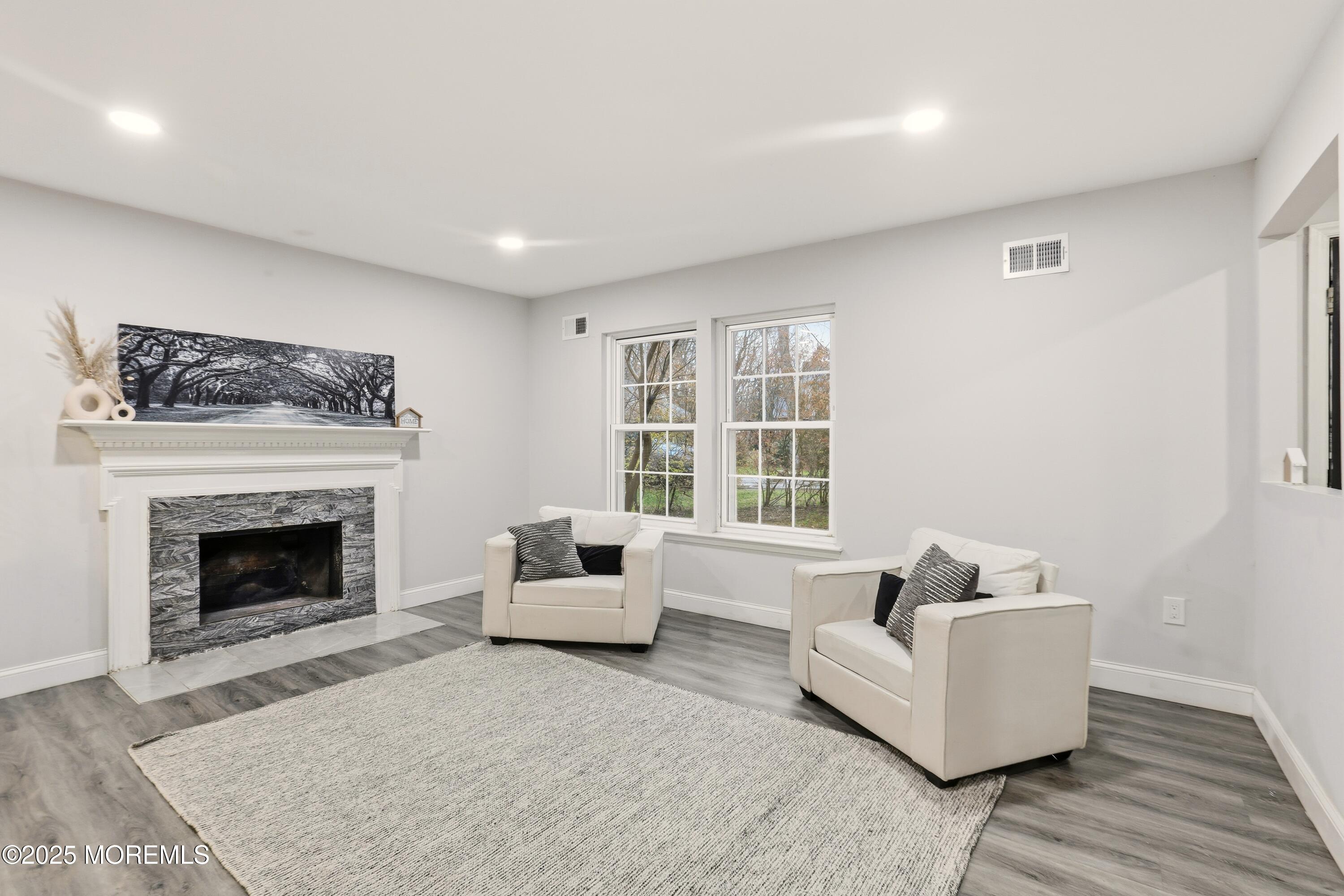 3 Riverwood Court Image 5