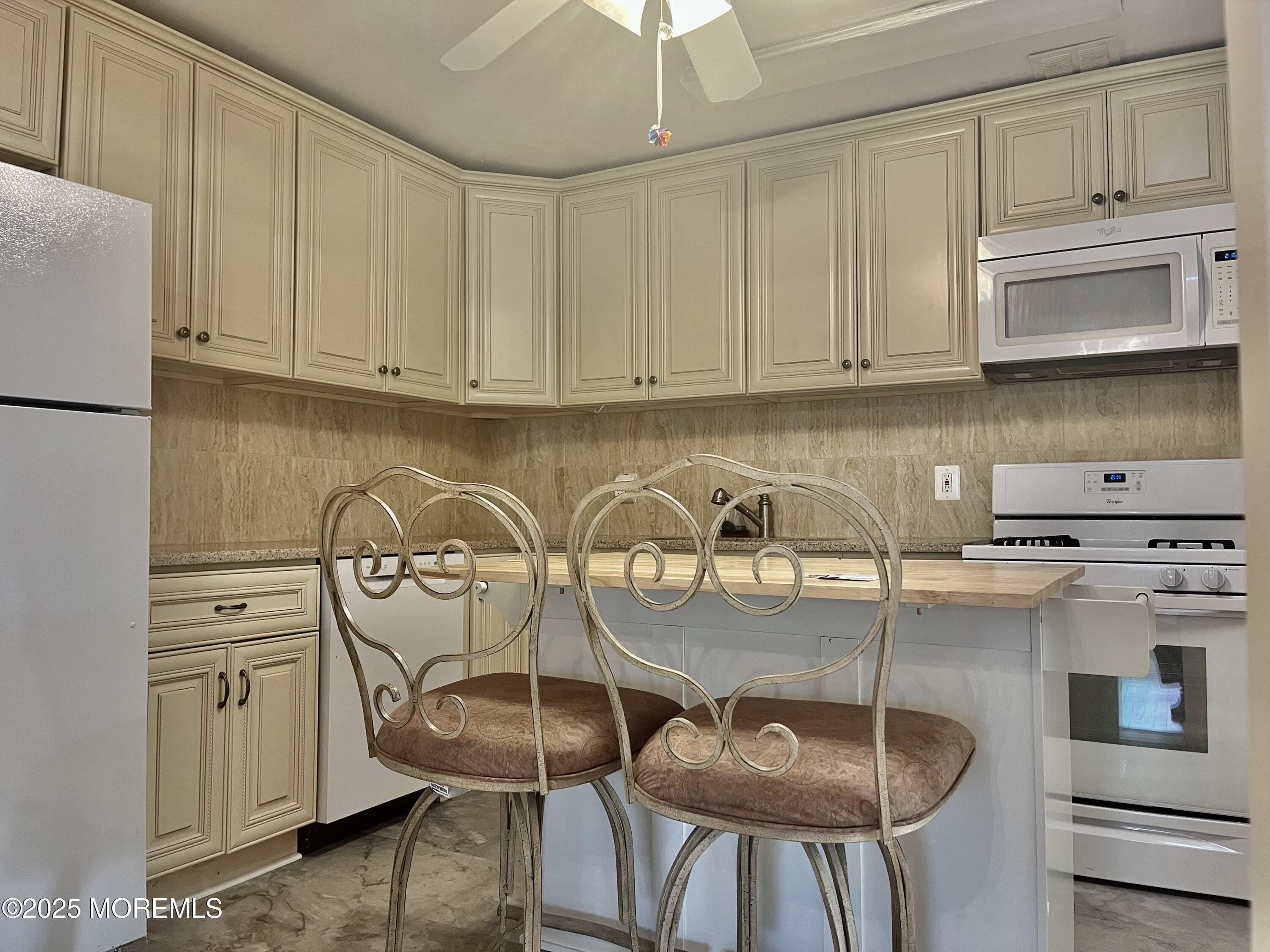 8 Lark Street A Image 2