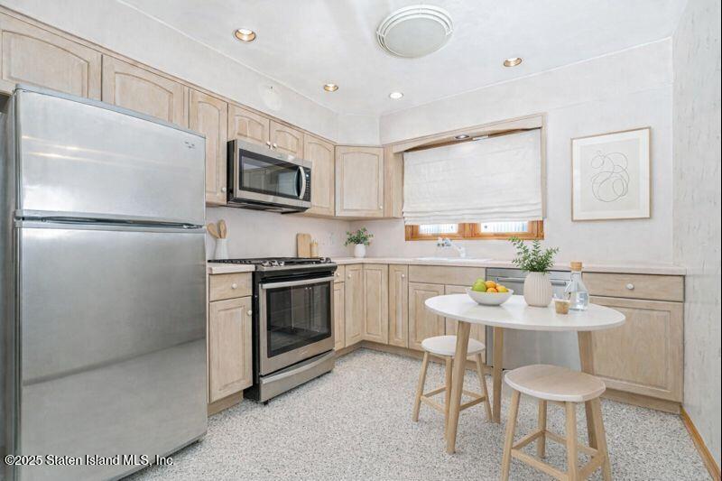 7 Foote Avenue, Staten Island, NY, 10301 image 41