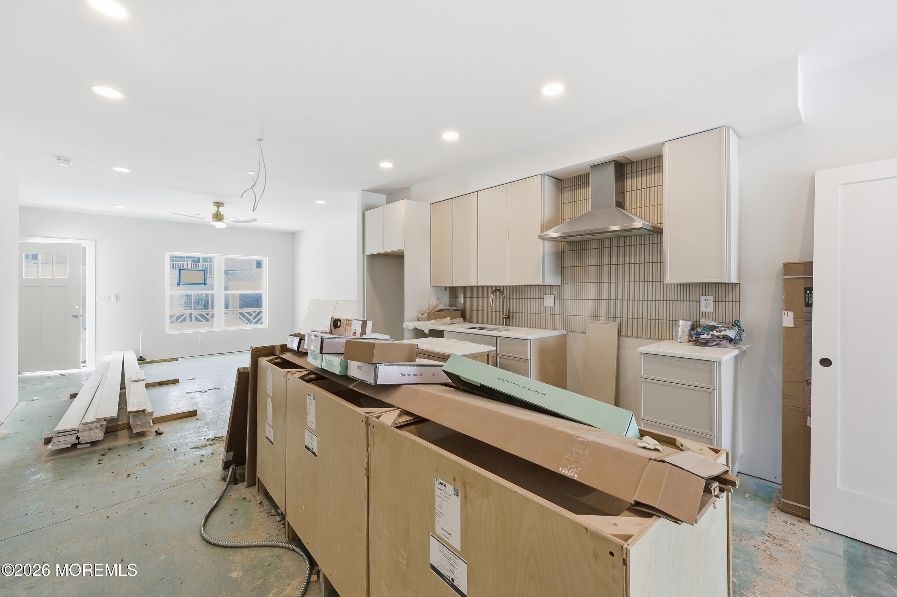 1 Railroad Avenue B3 Image 4