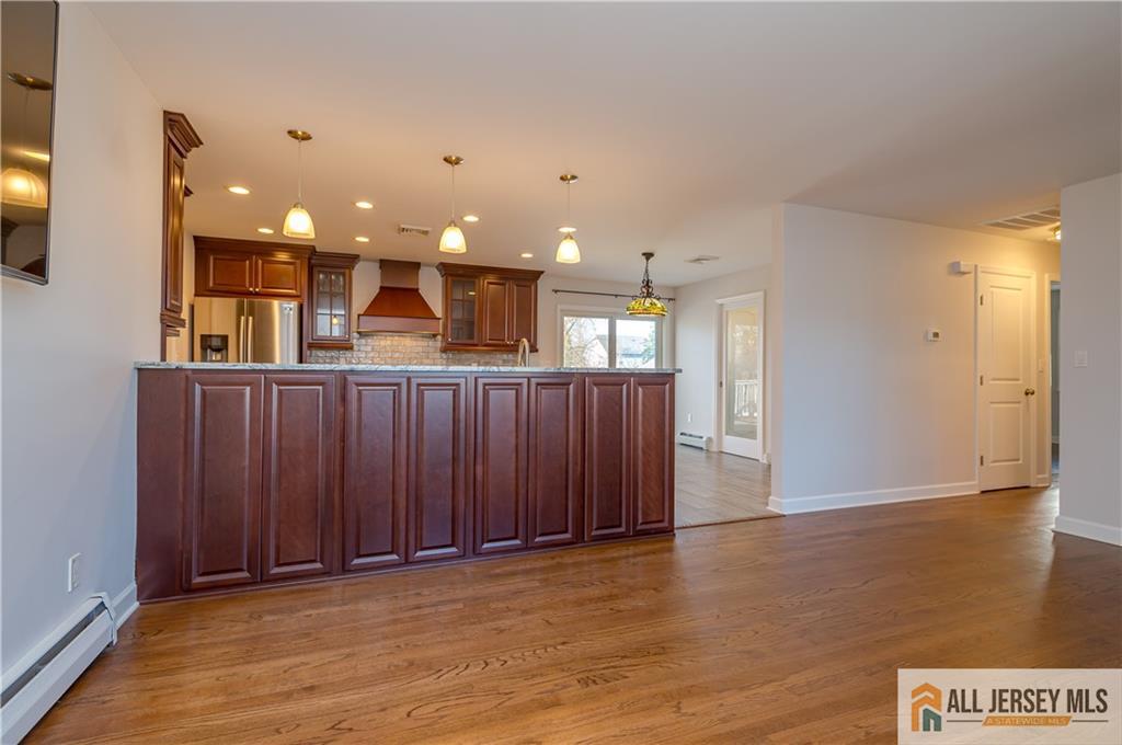 400 Whittier Avenue Image 5