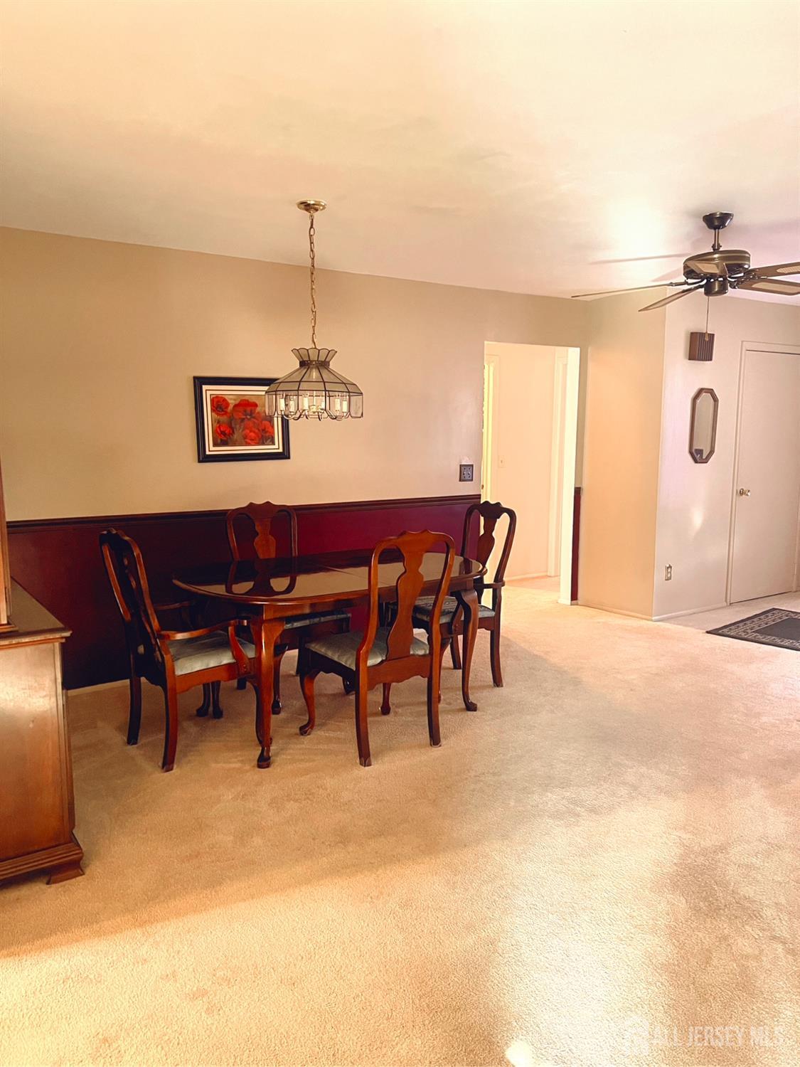 220-220 SCALERA Street Image 3