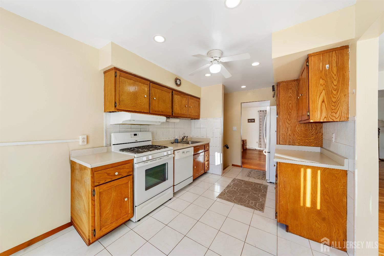 1015 Rudyard Drive, Perth Amboy, NJ, 08861 image 11