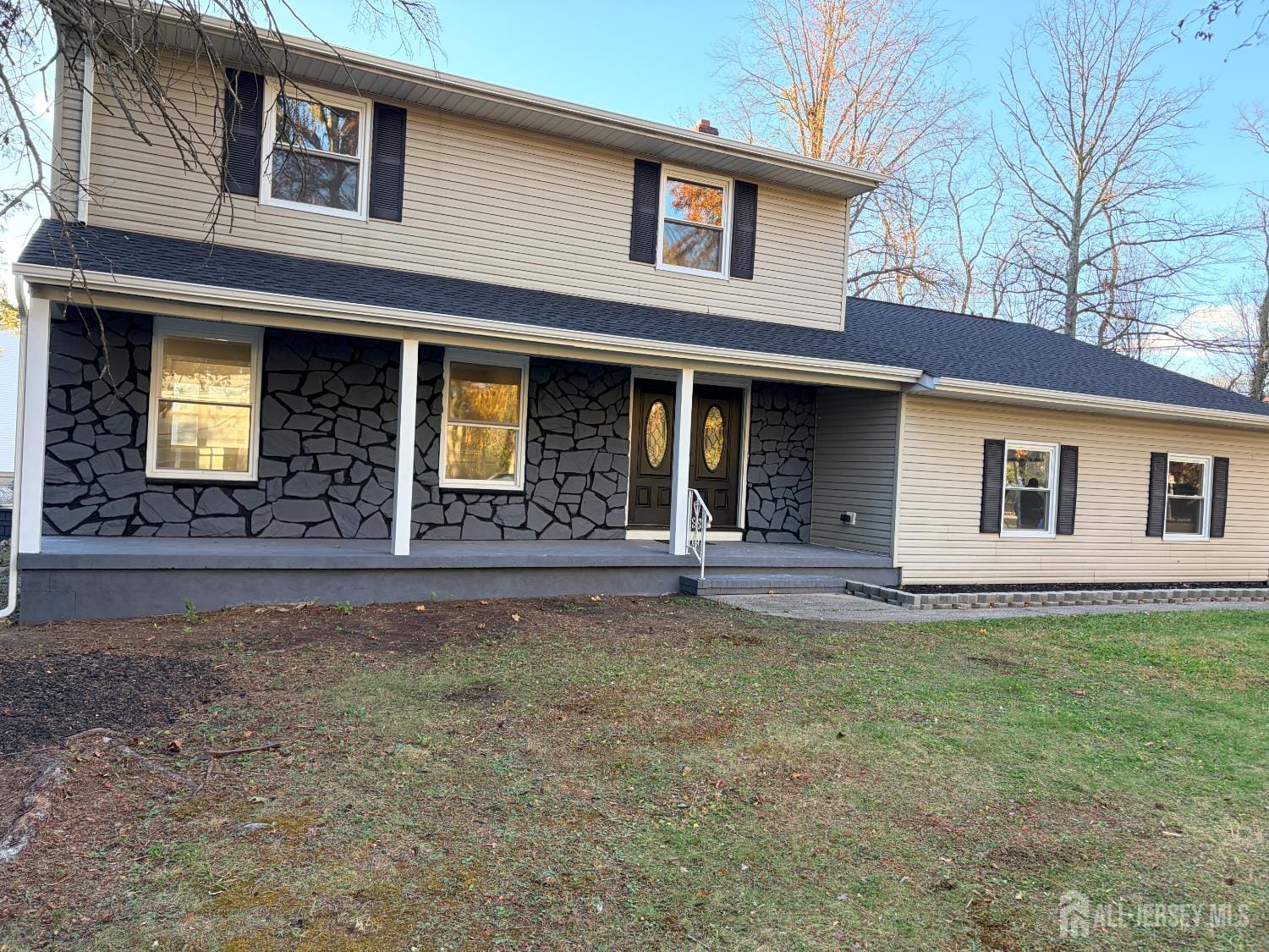 1 Sussex Road Image 1