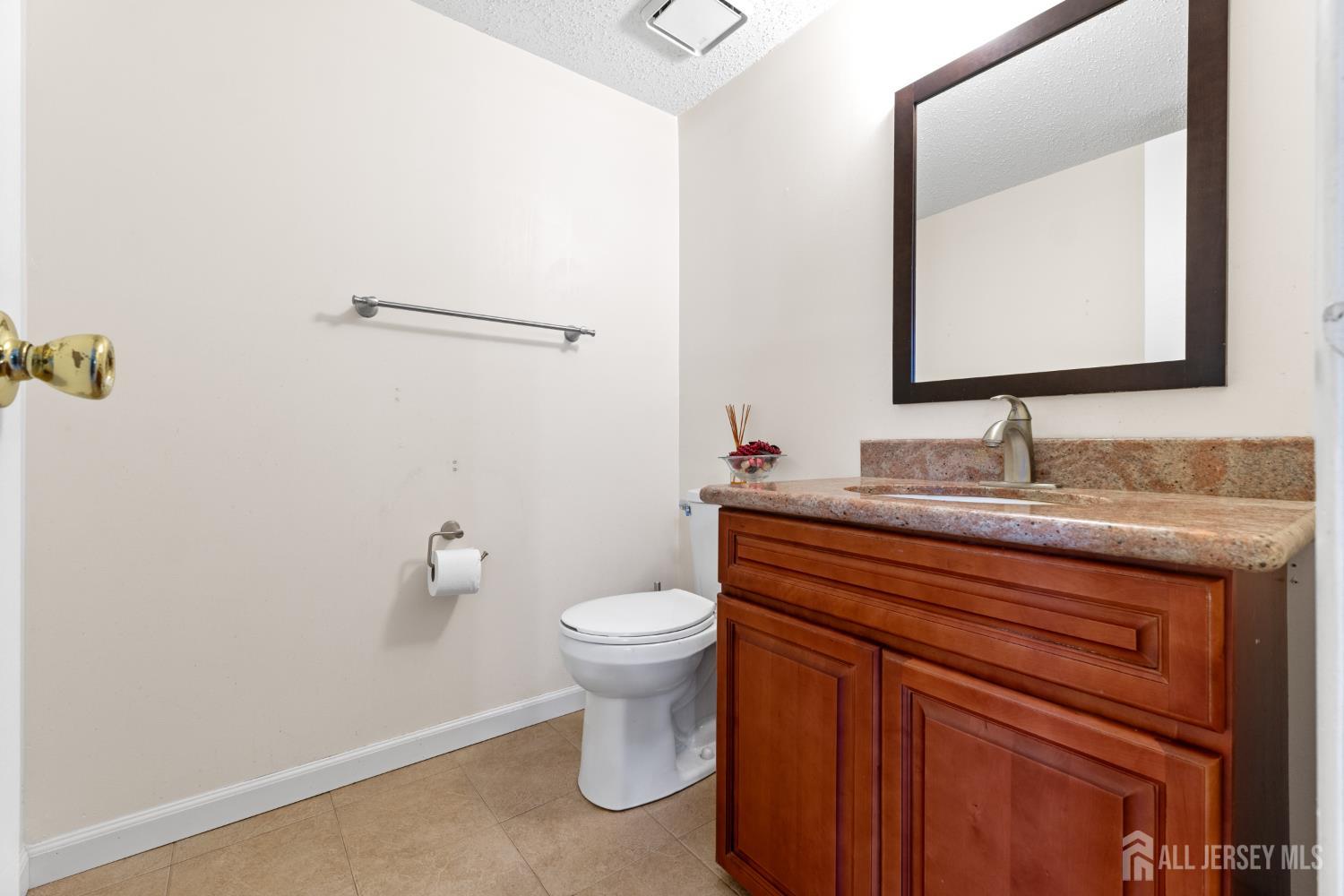 338 Westgate Drive, Edison, NJ, 08820 image 22