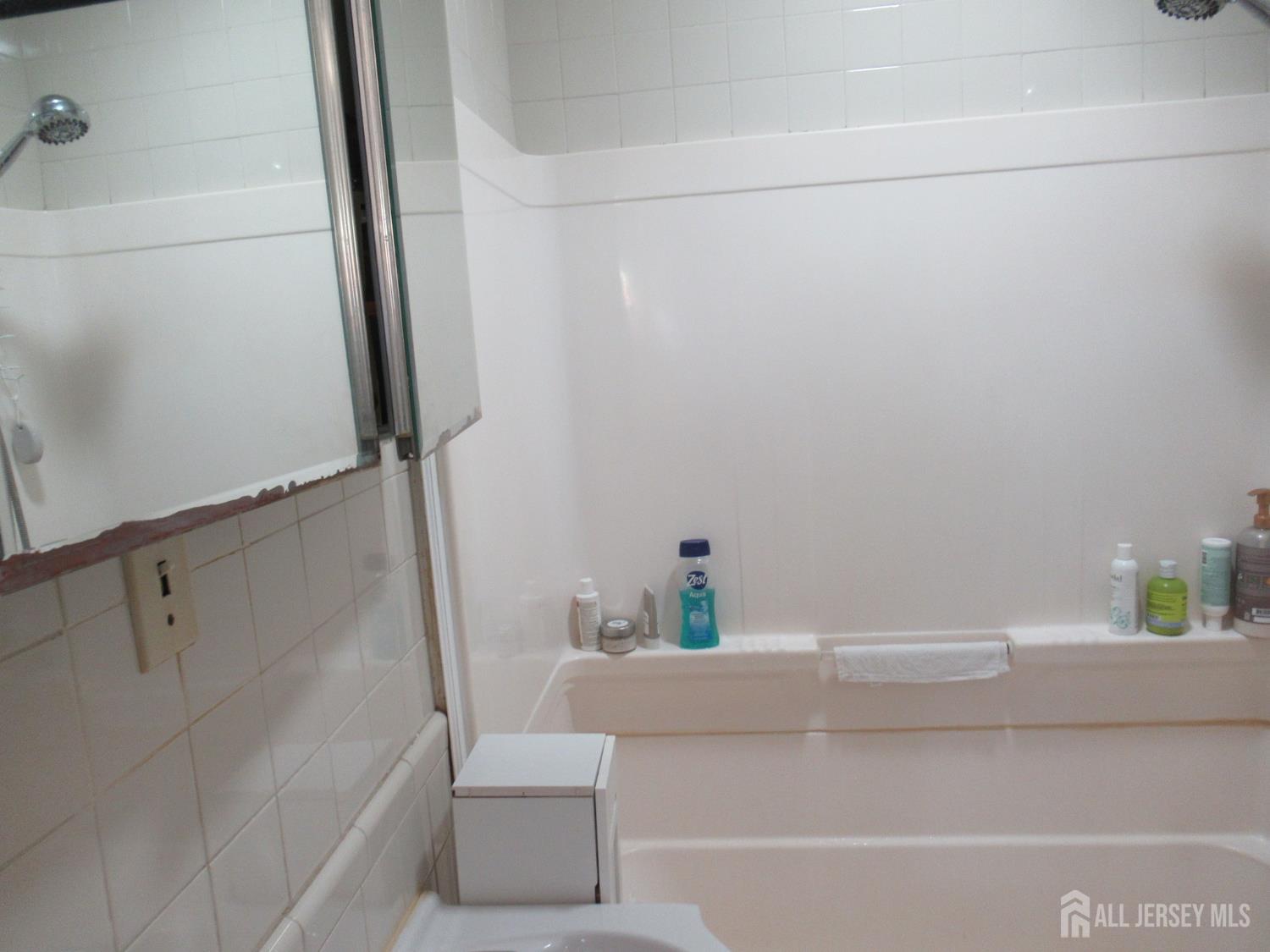 82 Pulaski Avenue, Carteret, NJ, 07008 image 30