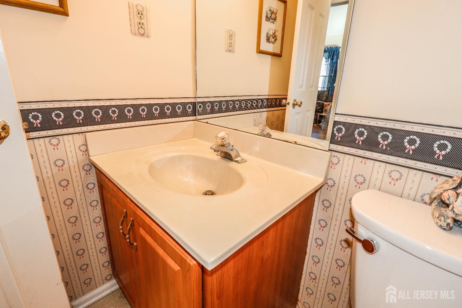 288 Waterlou Court, Franklin Twsp, NJ, 08873 image 23