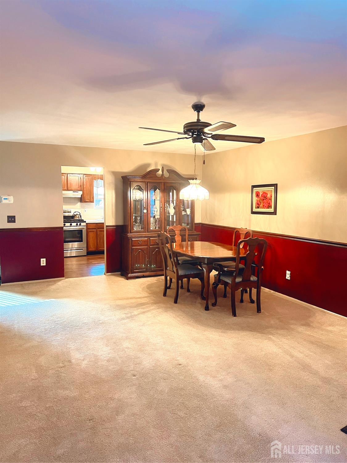 220-220 SCALERA Street Image 4