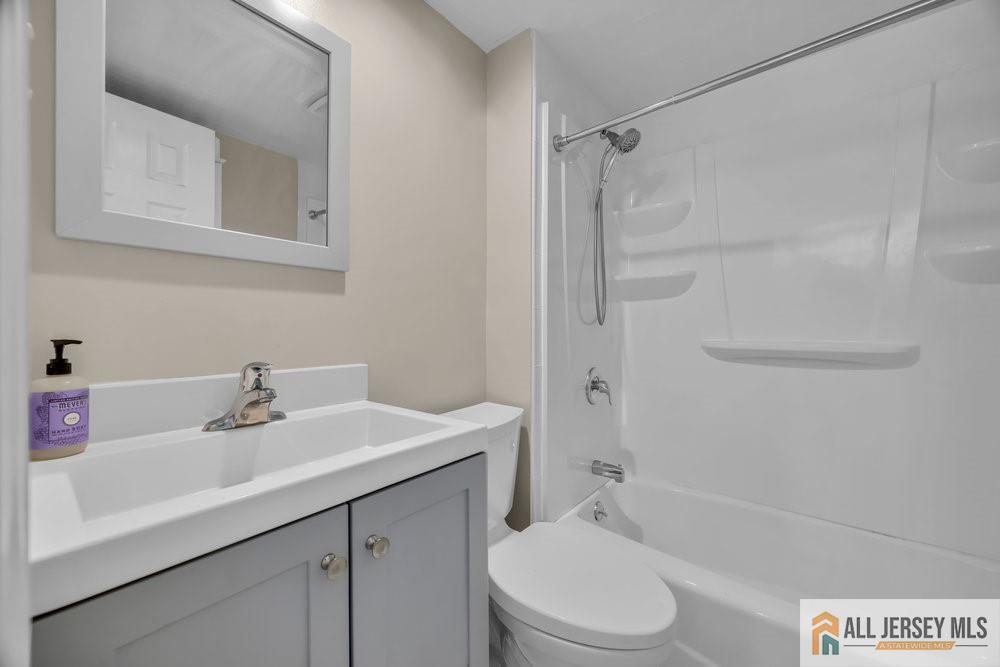 34 Maple Avenue, Edison, NJ, 08837 image 18