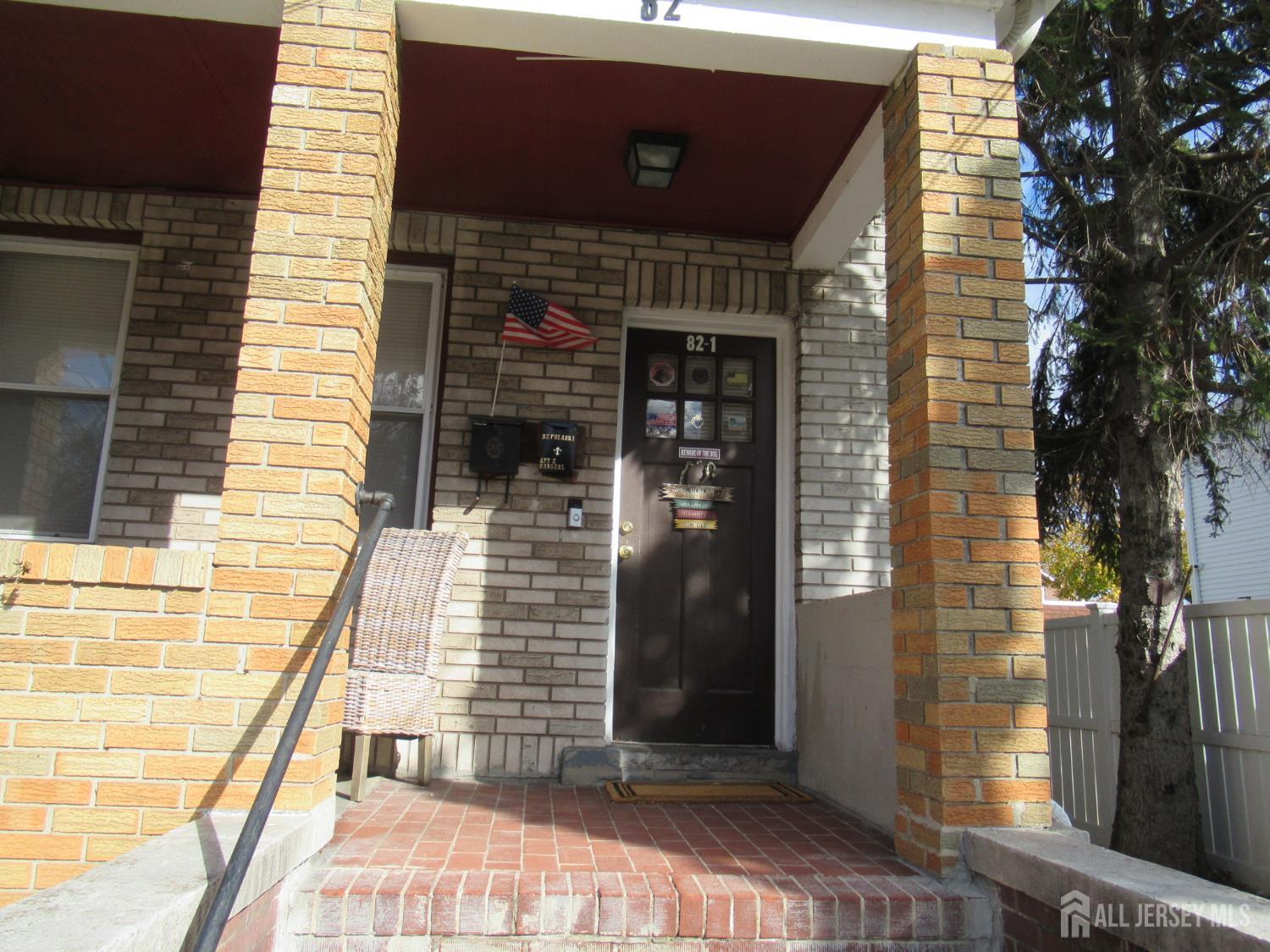 82 Pulaski Avenue Image 4