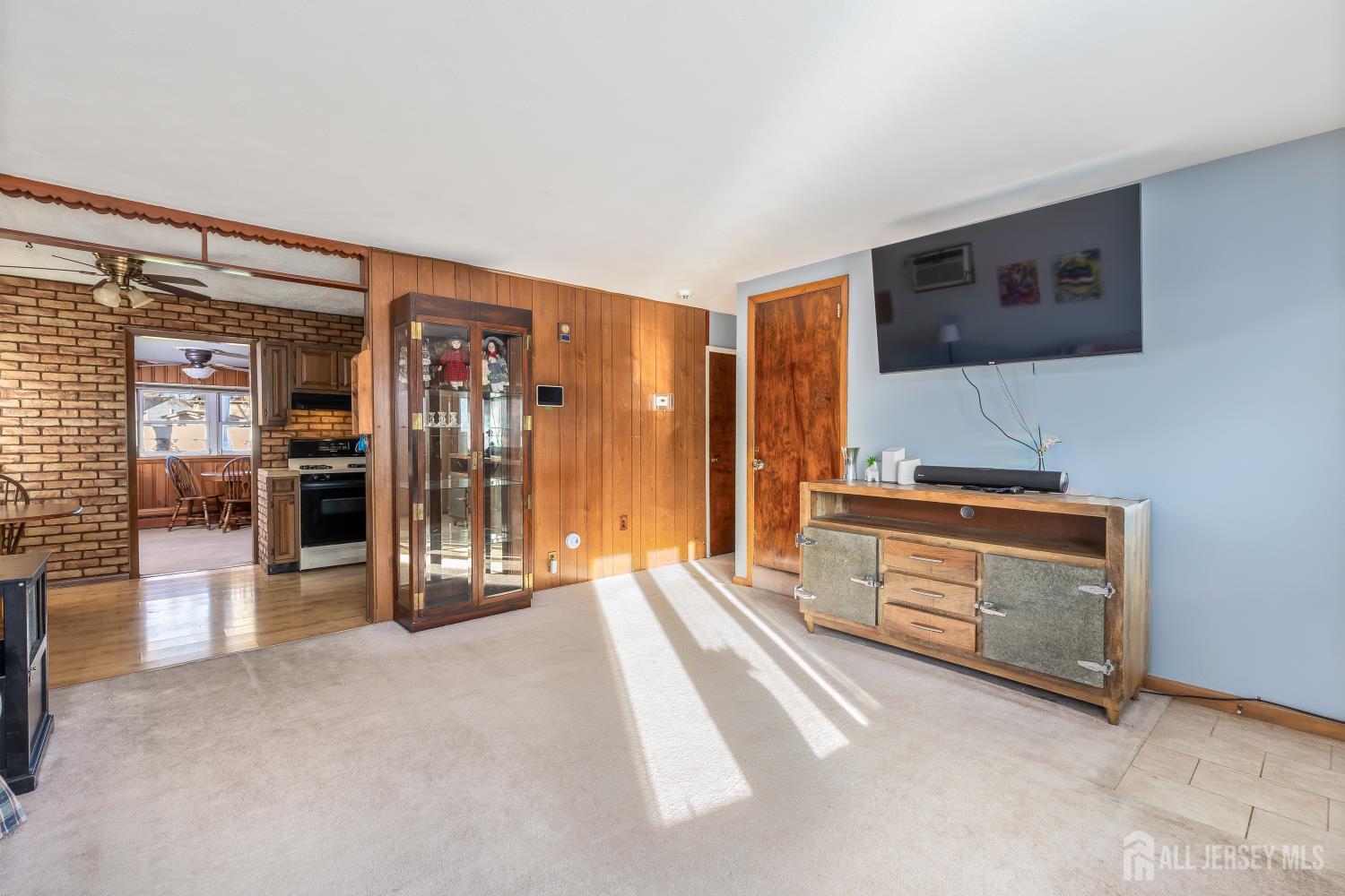 98 WORTYLKO Street Image 2