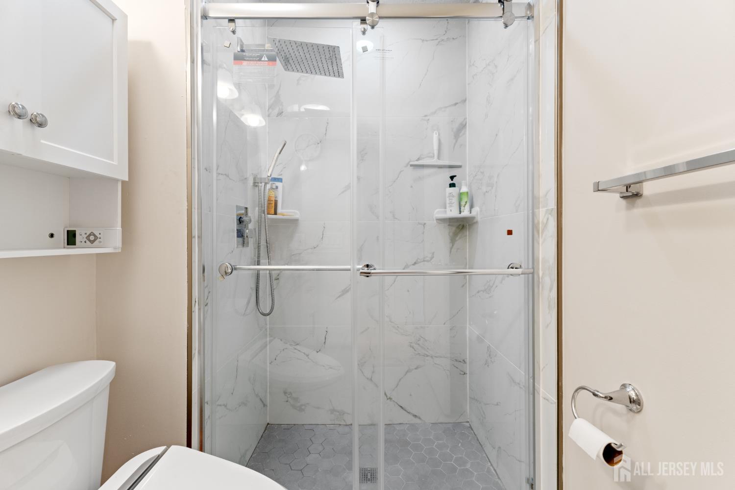 338 Westgate Drive, Edison, NJ, 08820 image 39