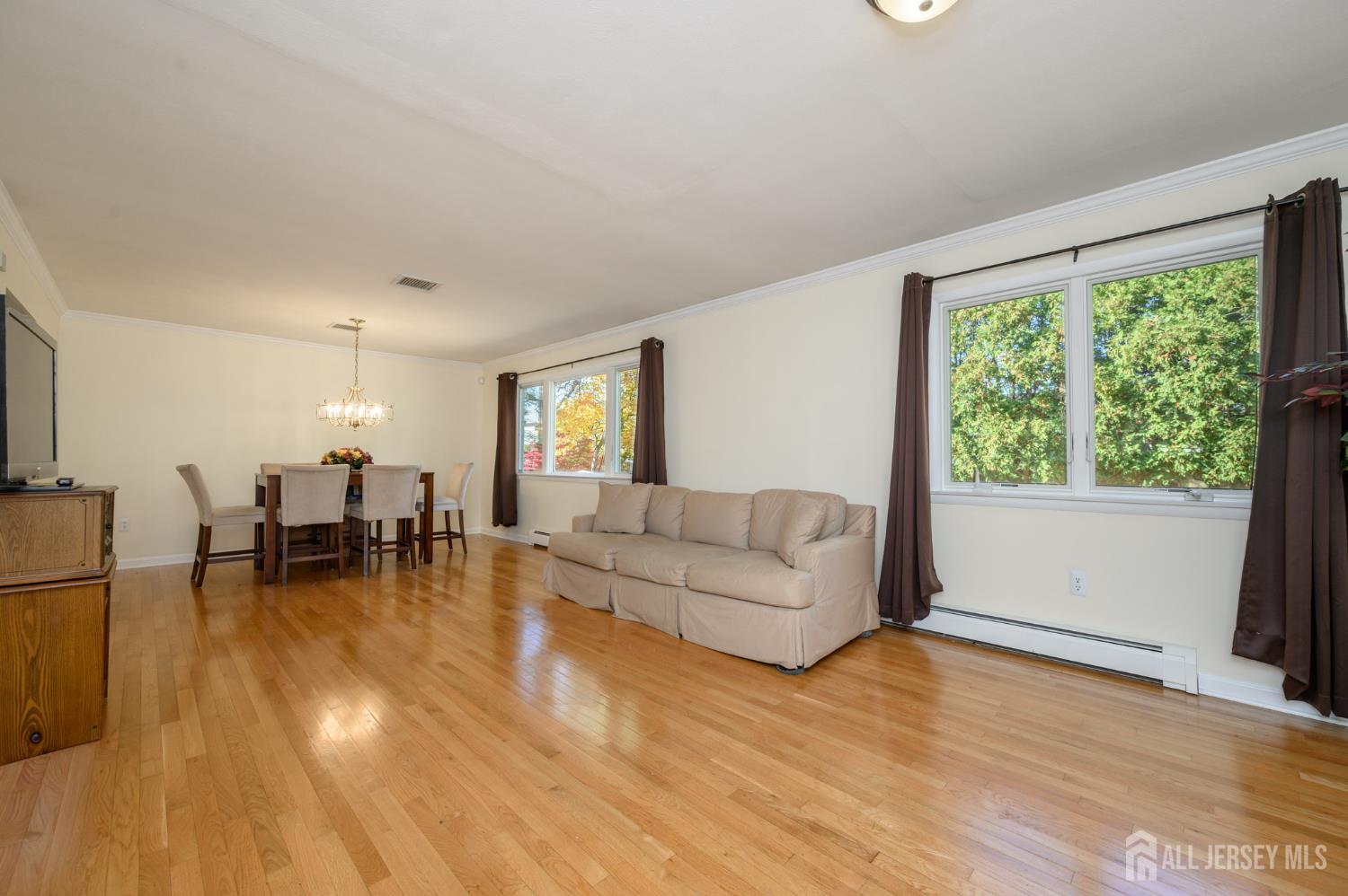 4 Hickory Hill Drive Image 4