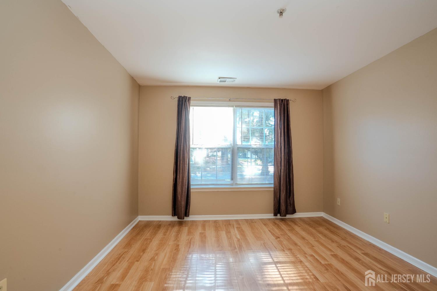 513 Waterford Drive, Edison, NJ, 08817 image 18