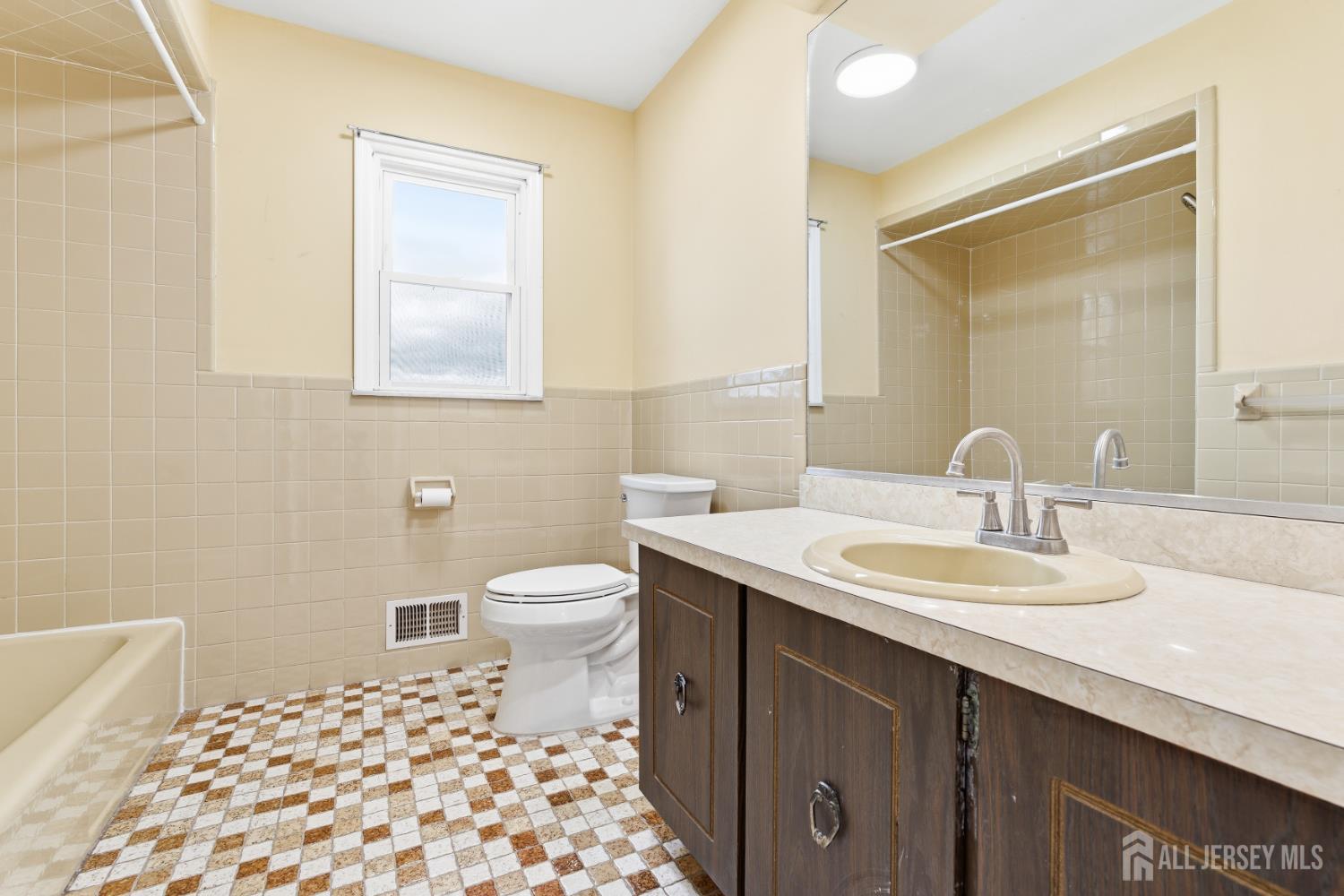 7 Oberlin Court, Edison, NJ, 08820 image 29